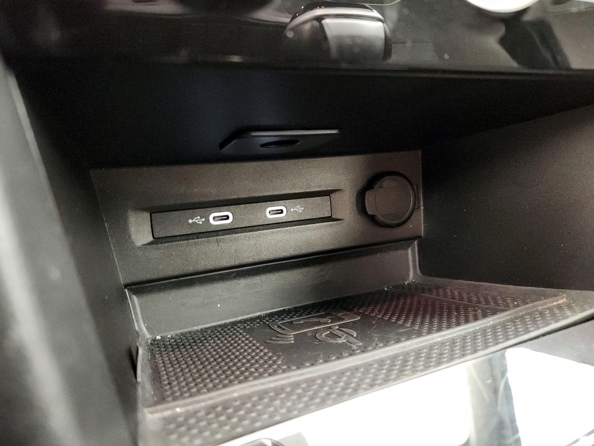 Thumbnail: 2024 Volkswagen Taos - 18