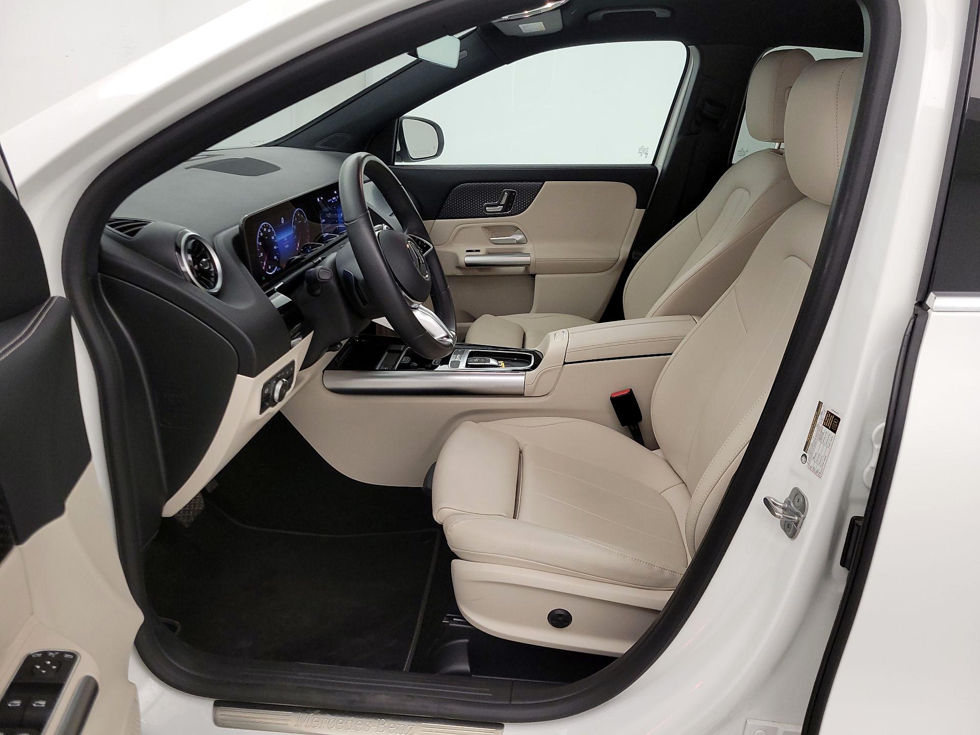 Thumbnail: 2025 Mercedes-Benz GLA - 11