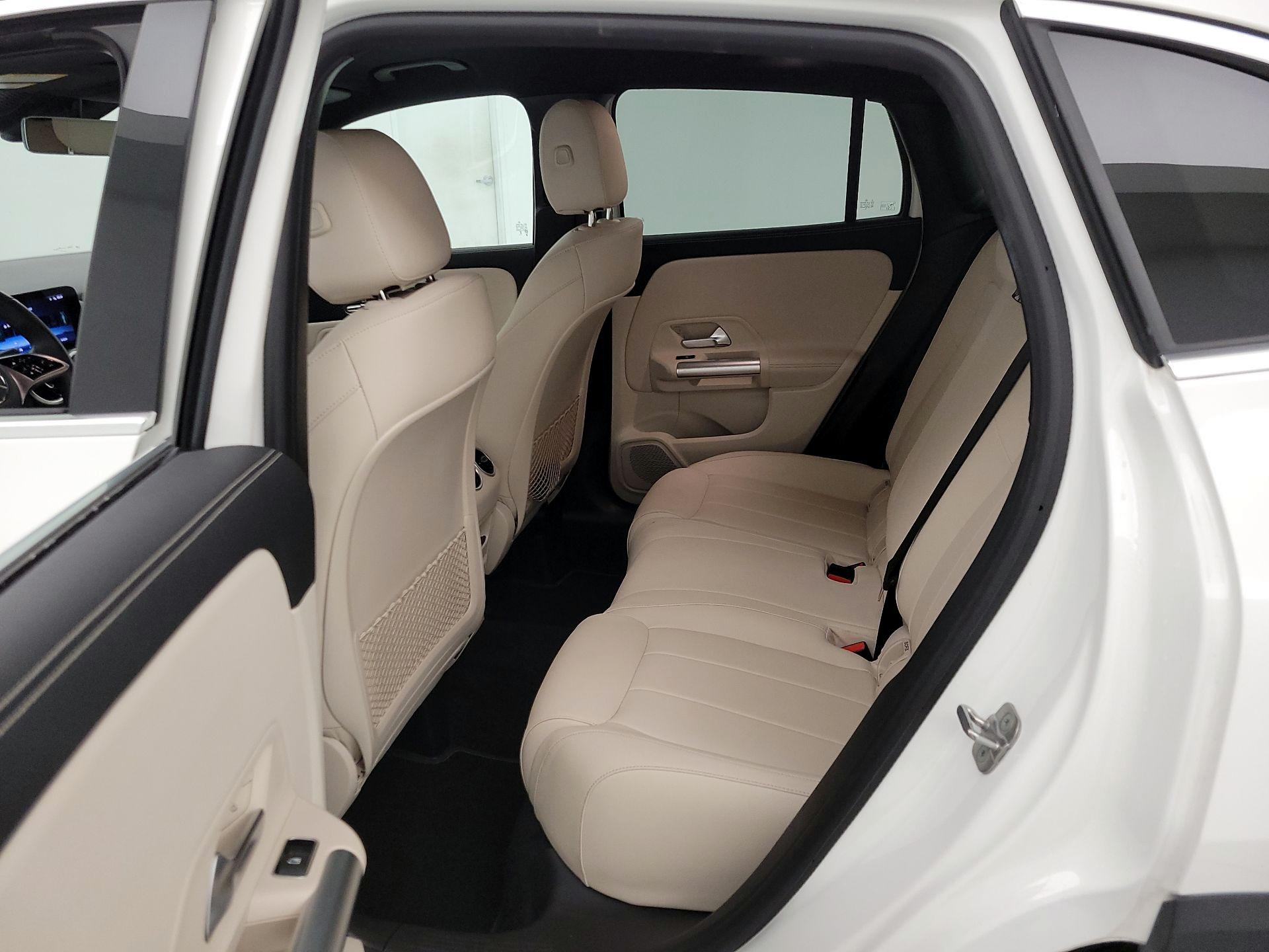 Thumbnail: 2025 Mercedes-Benz GLA - 19