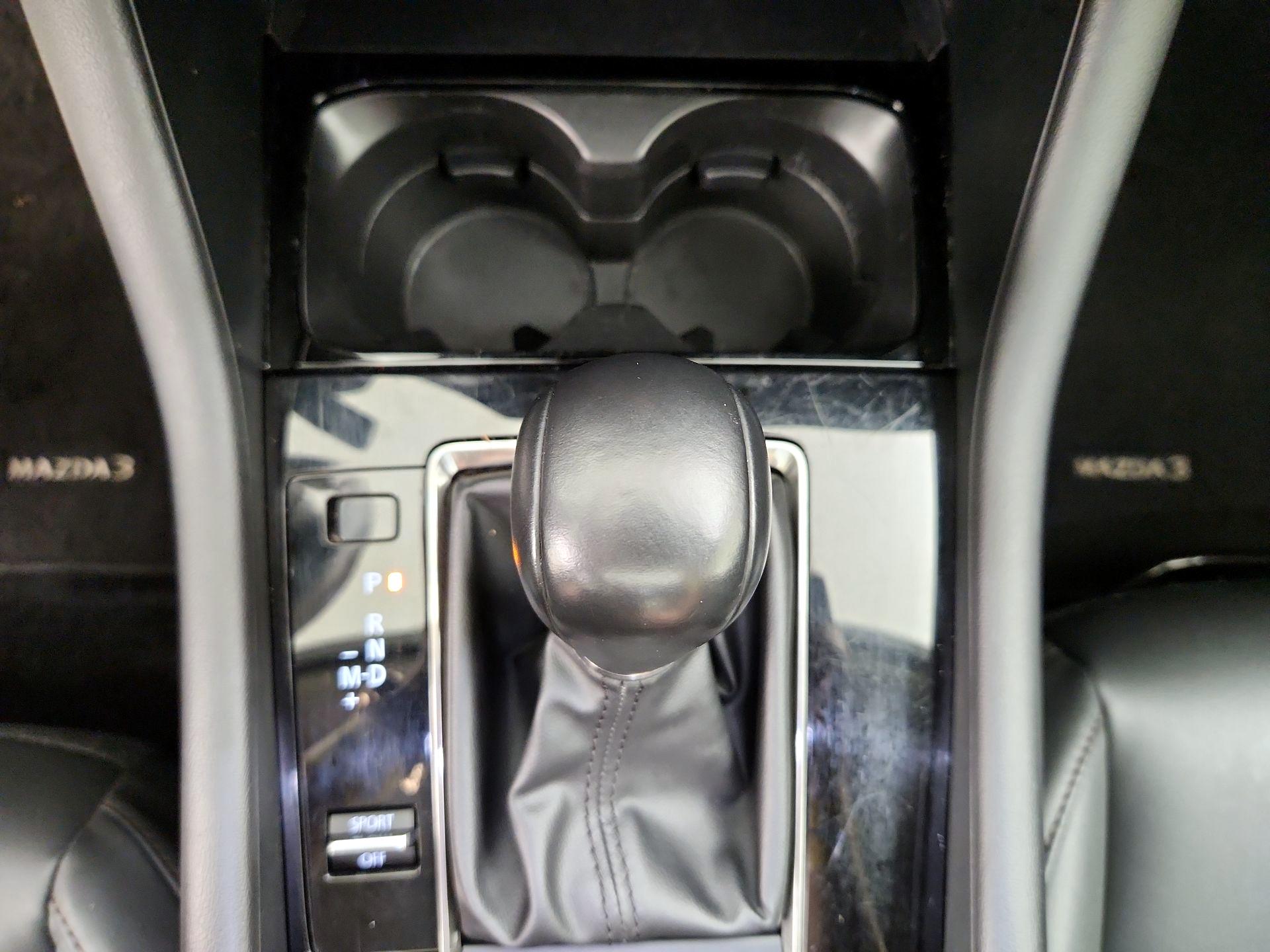 Thumbnail: 2024 Mazda Mazda3 - 17