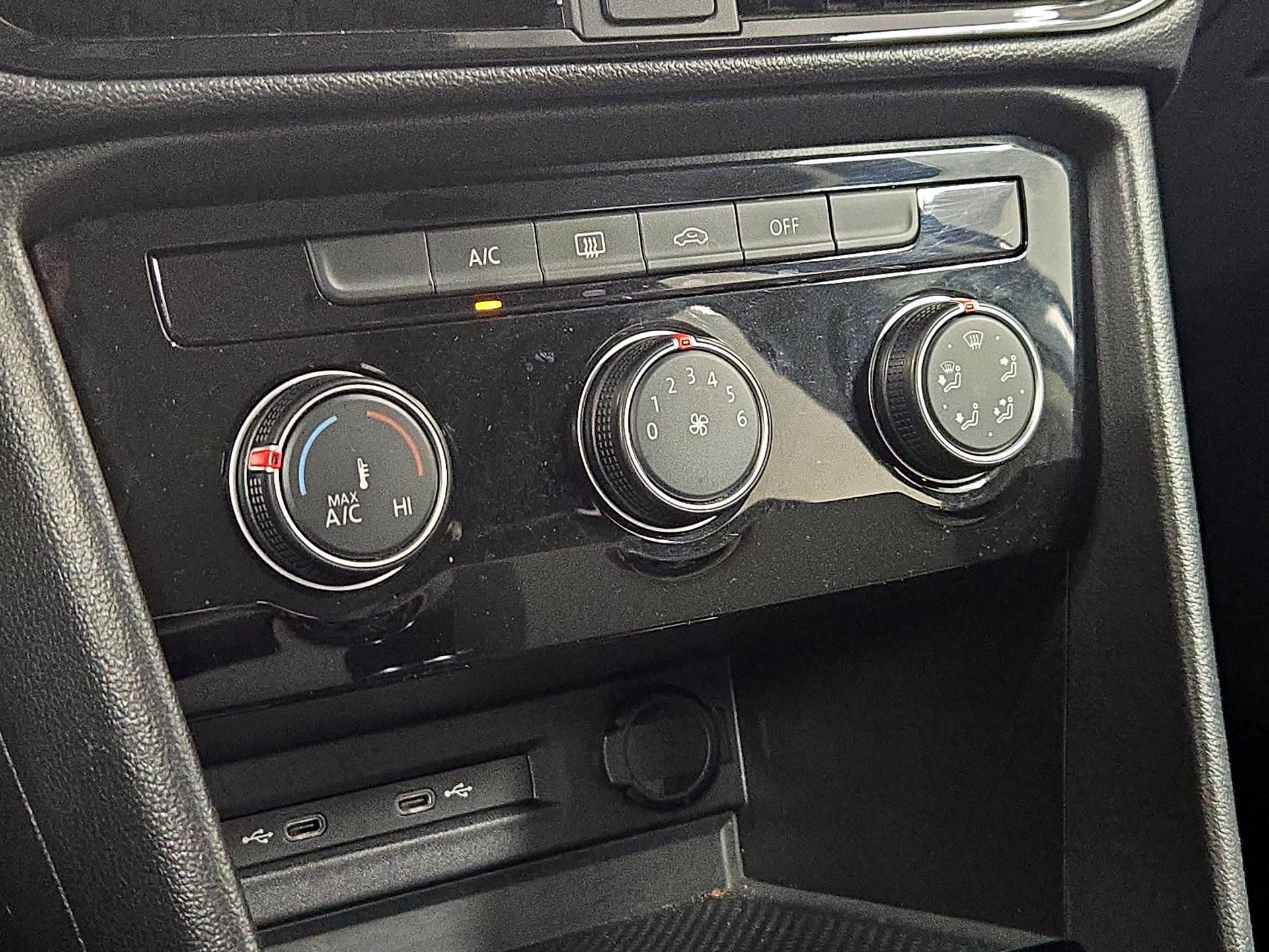 Thumbnail: 2024 Volkswagen Taos - 16