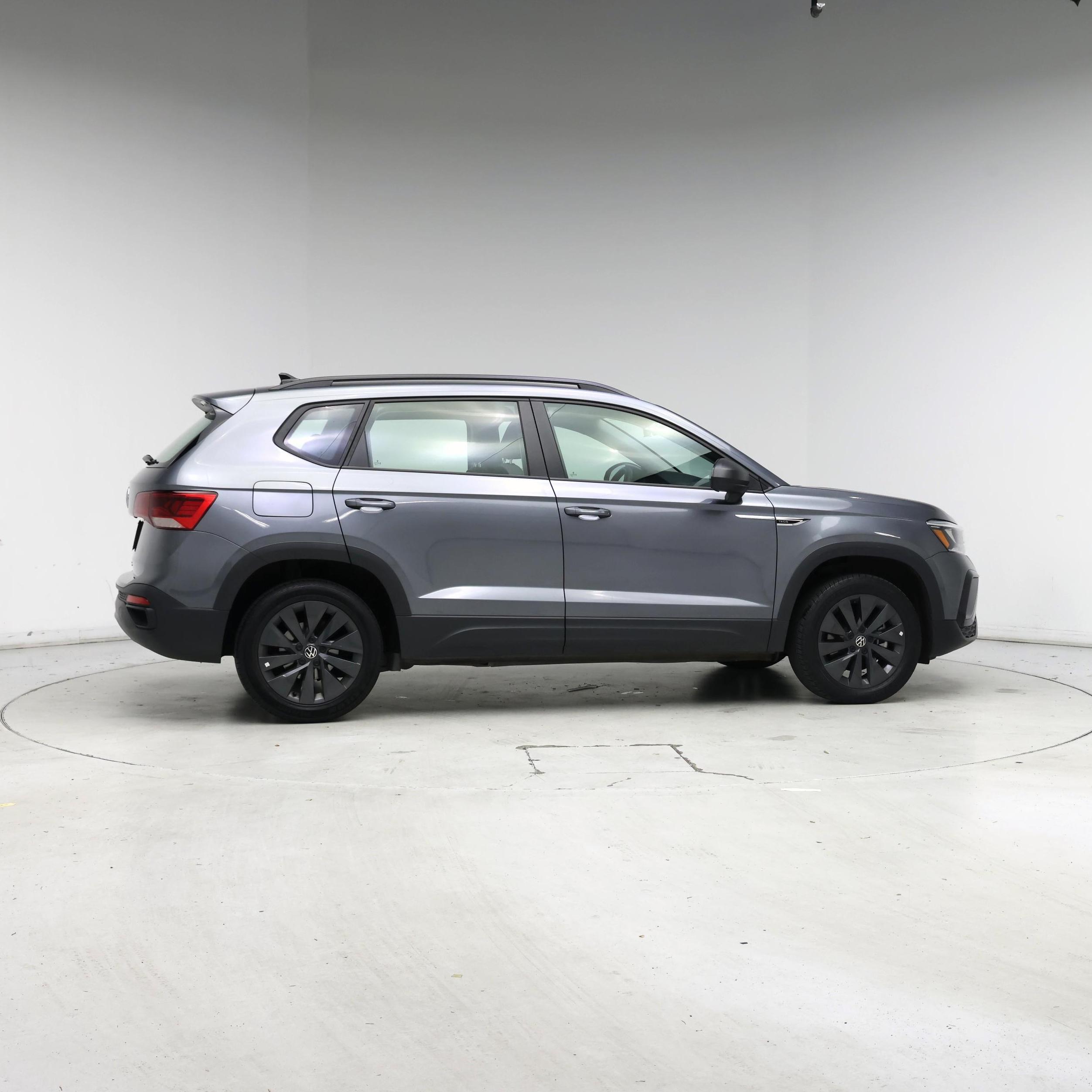 Thumbnail: 2024 Volkswagen Taos - 7