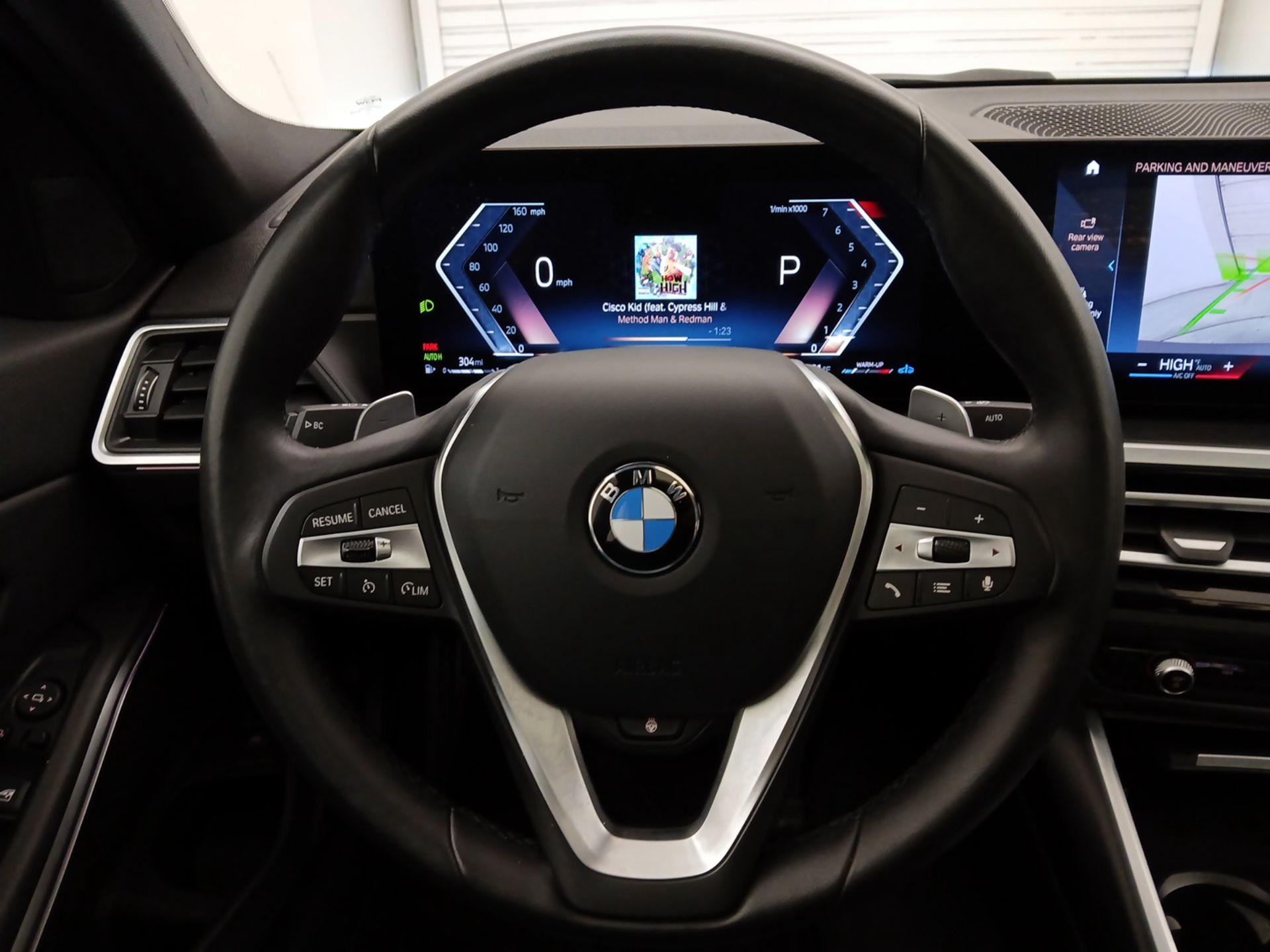 Thumbnail: 2024 BMW 3 Series - 10