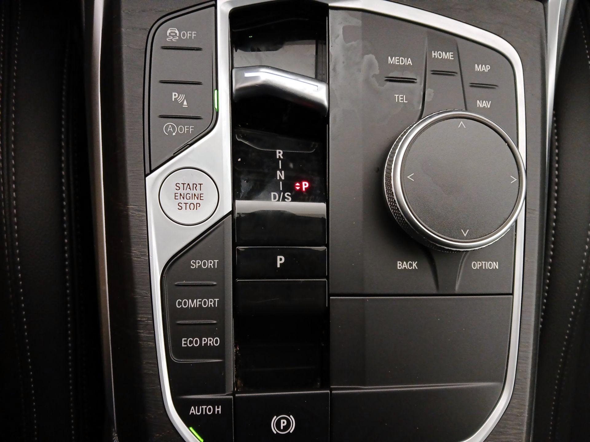 Thumbnail: 2024 BMW 3 Series - 17