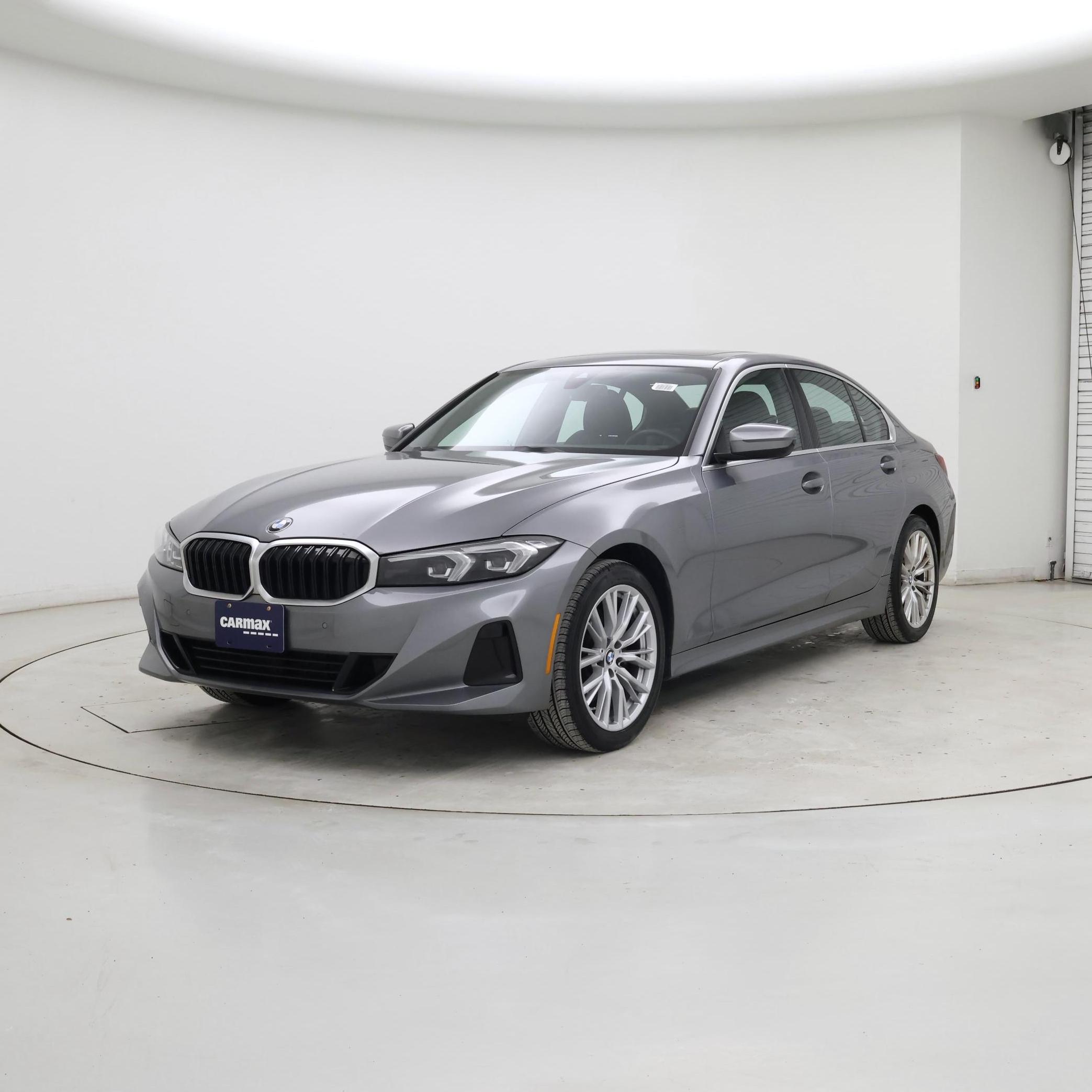 Thumbnail: 2024 BMW 3 Series - 4