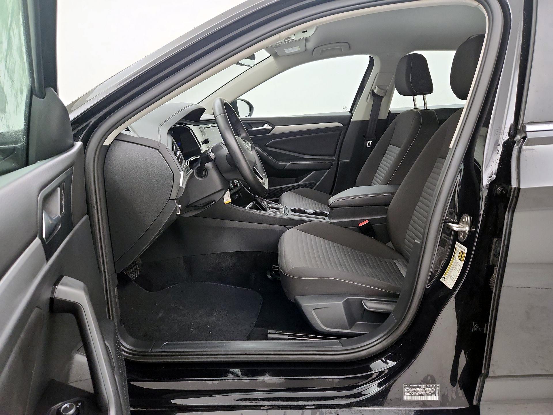 Thumbnail: 2024 Volkswagen Jetta - 11