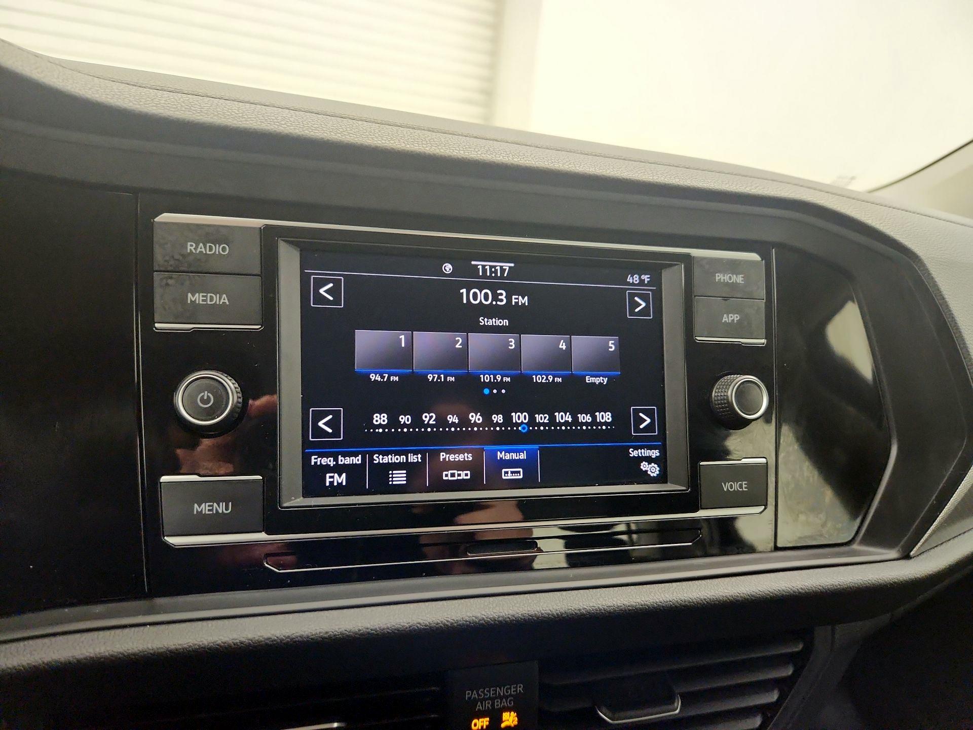 Thumbnail: 2024 Volkswagen Jetta - 15