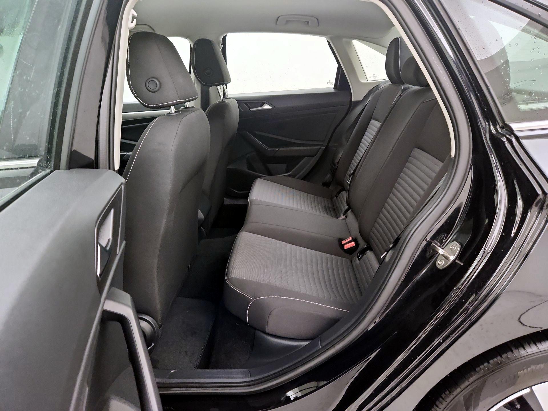 Thumbnail: 2024 Volkswagen Jetta - 19