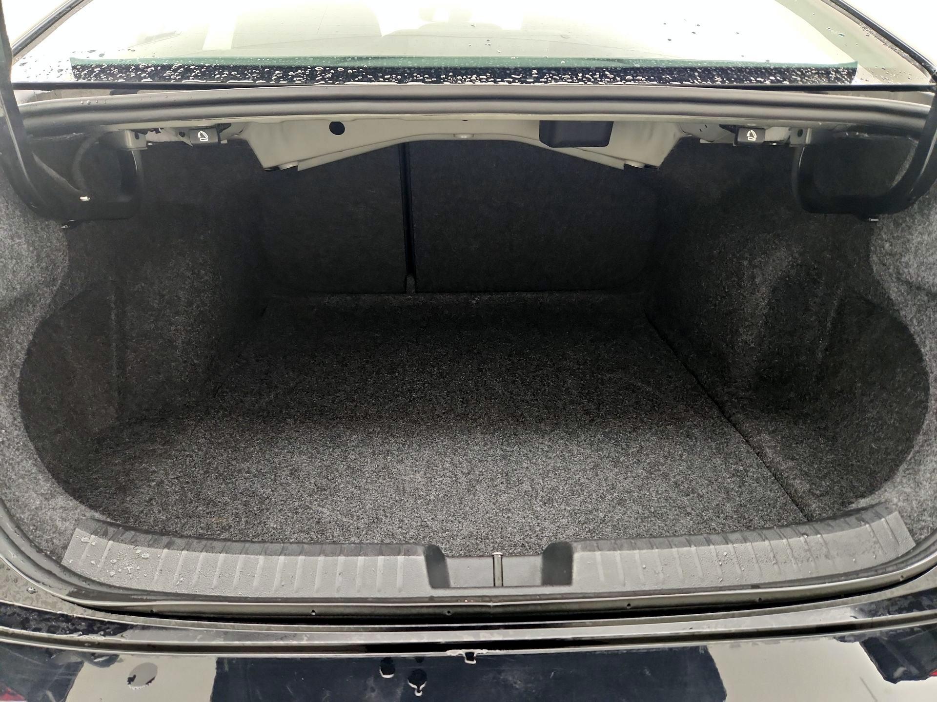 Thumbnail: 2024 Volkswagen Jetta - 20