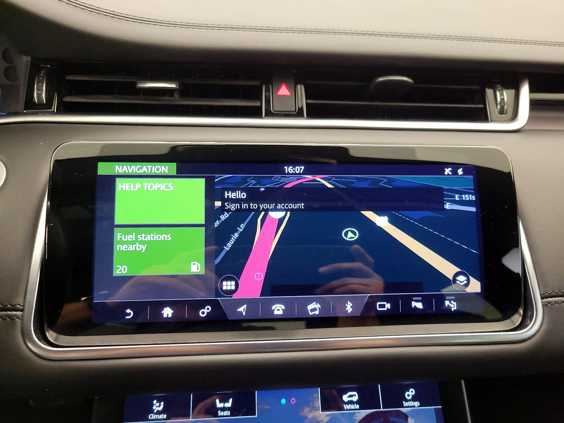 Thumbnail: 2020 Land Rover Range Rover Evoque - 14