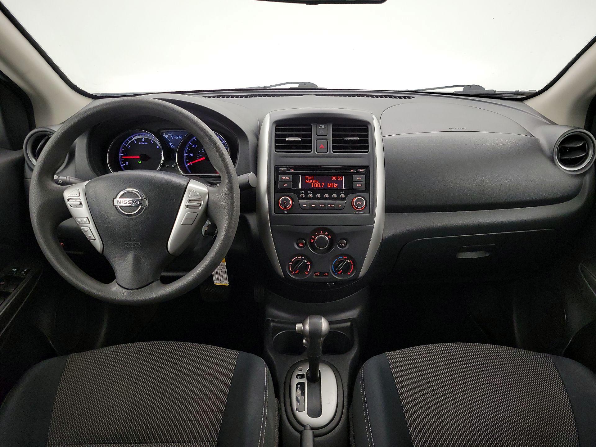 Thumbnail: 2016 Nissan Versa - 9
