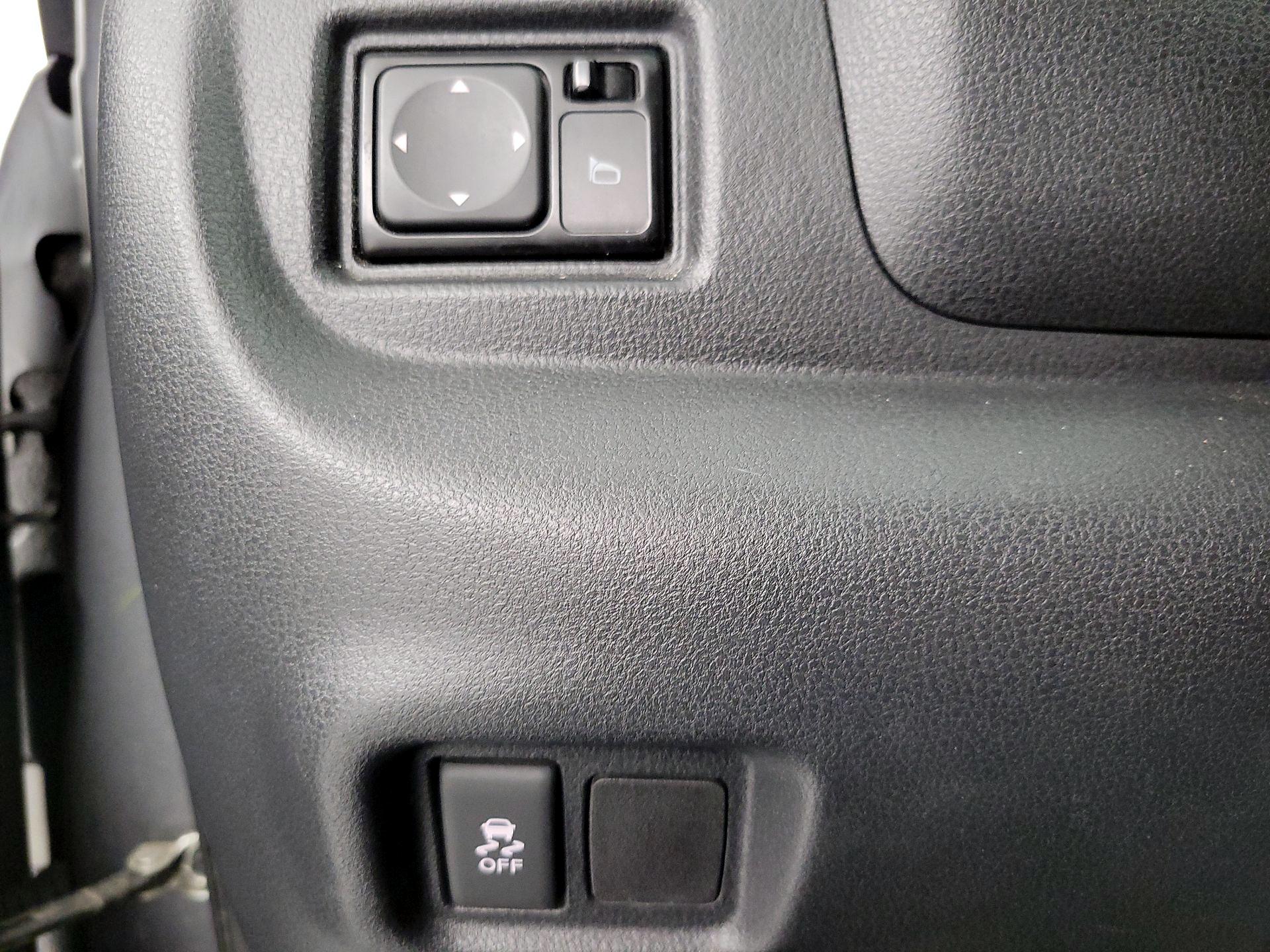 Thumbnail: 2016 Nissan Versa - 13