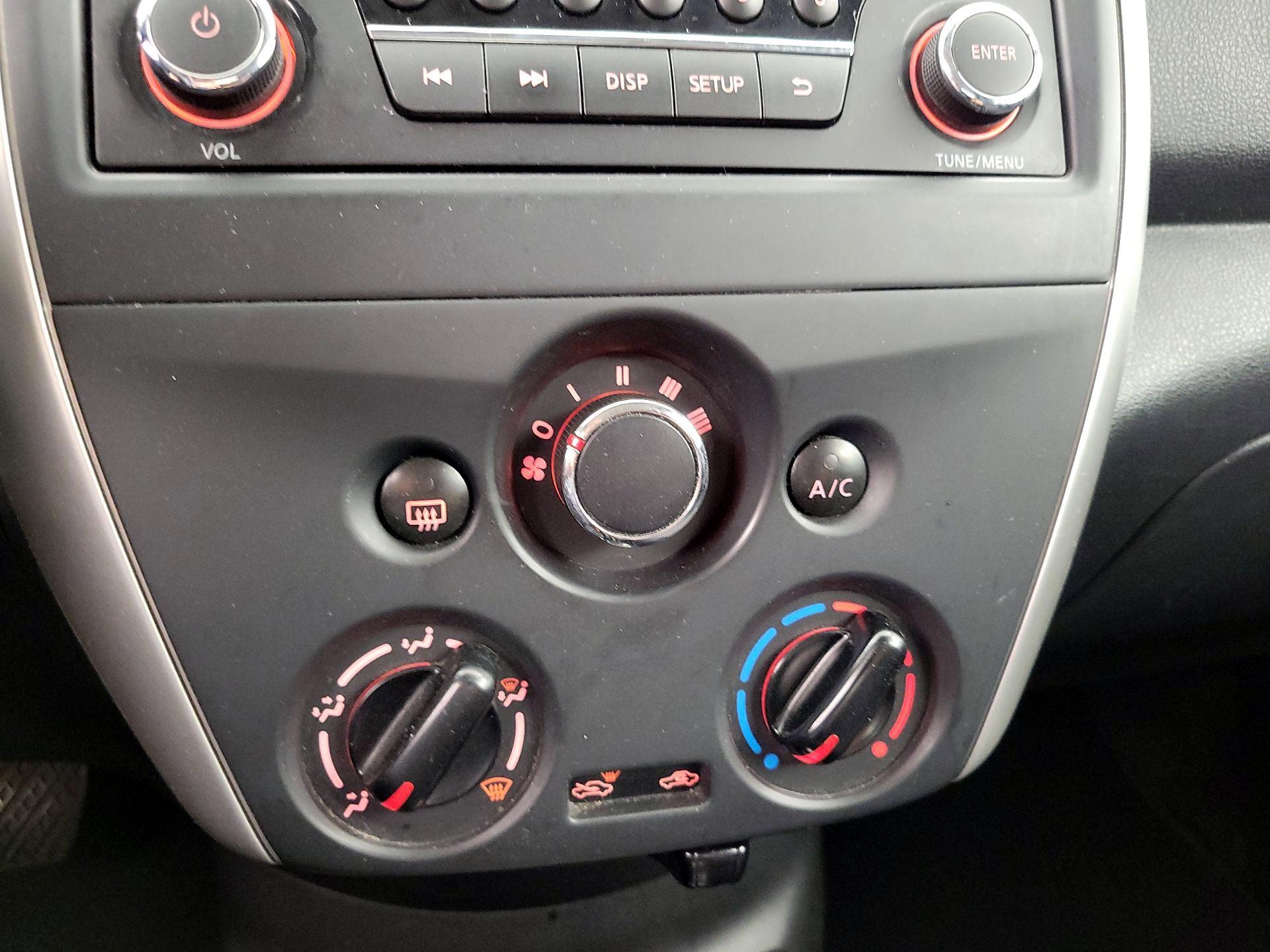 Thumbnail: 2016 Nissan Versa - 15