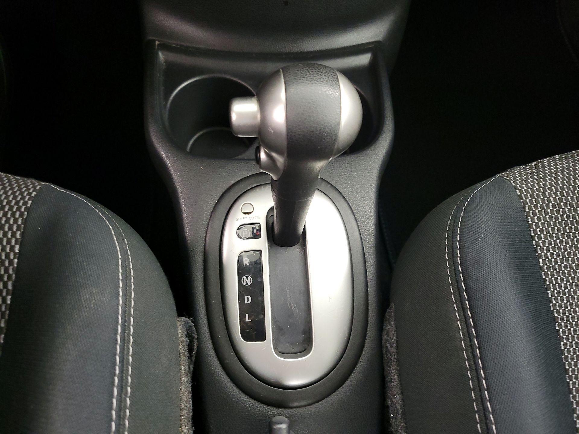 Thumbnail: 2016 Nissan Versa - 16