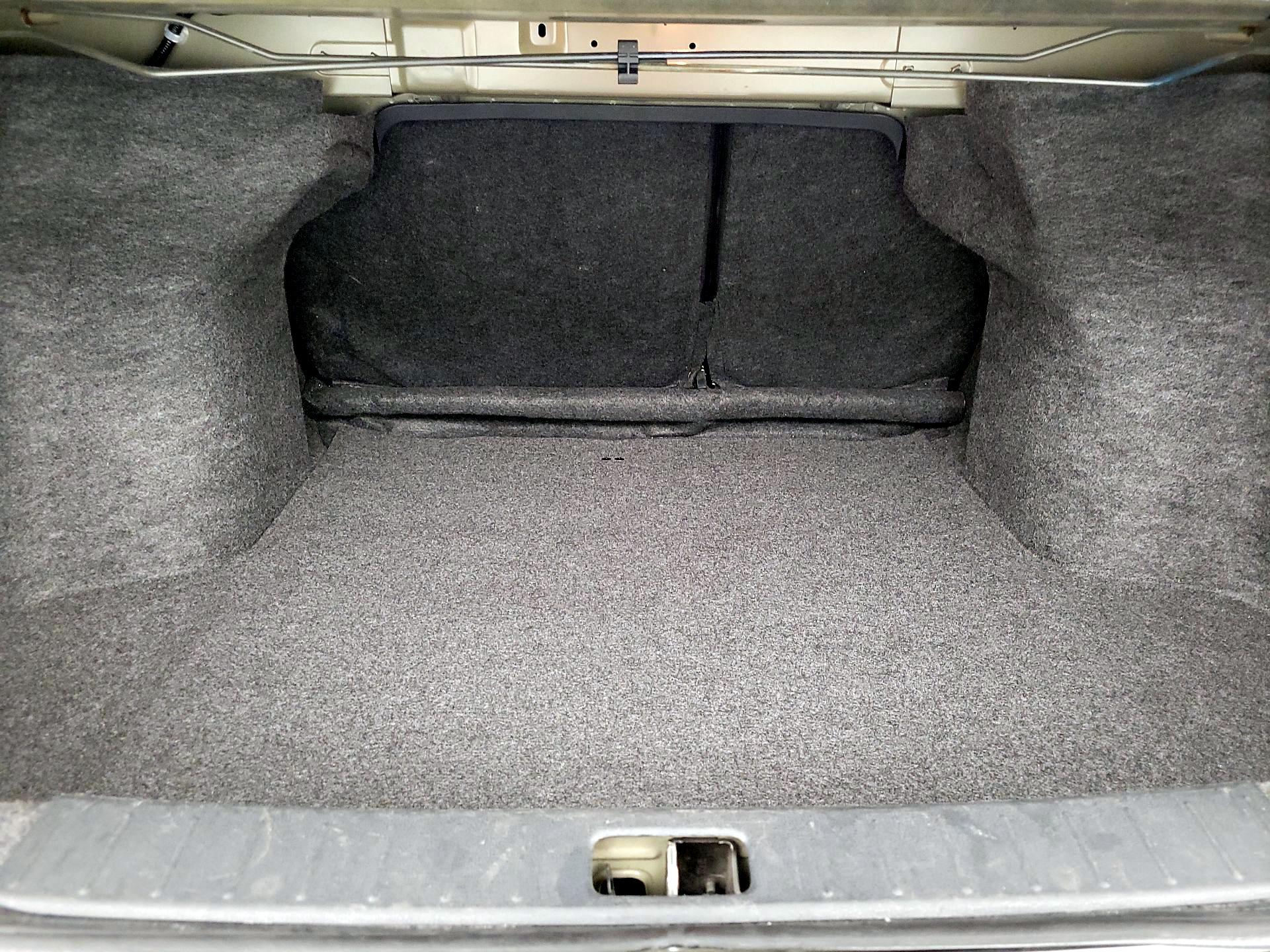 Thumbnail: 2016 Nissan Versa - 18