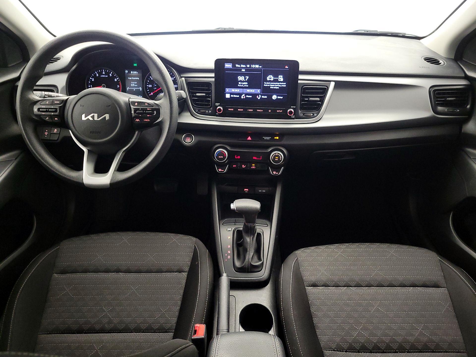 Thumbnail: 2022 Kia Rio - 9