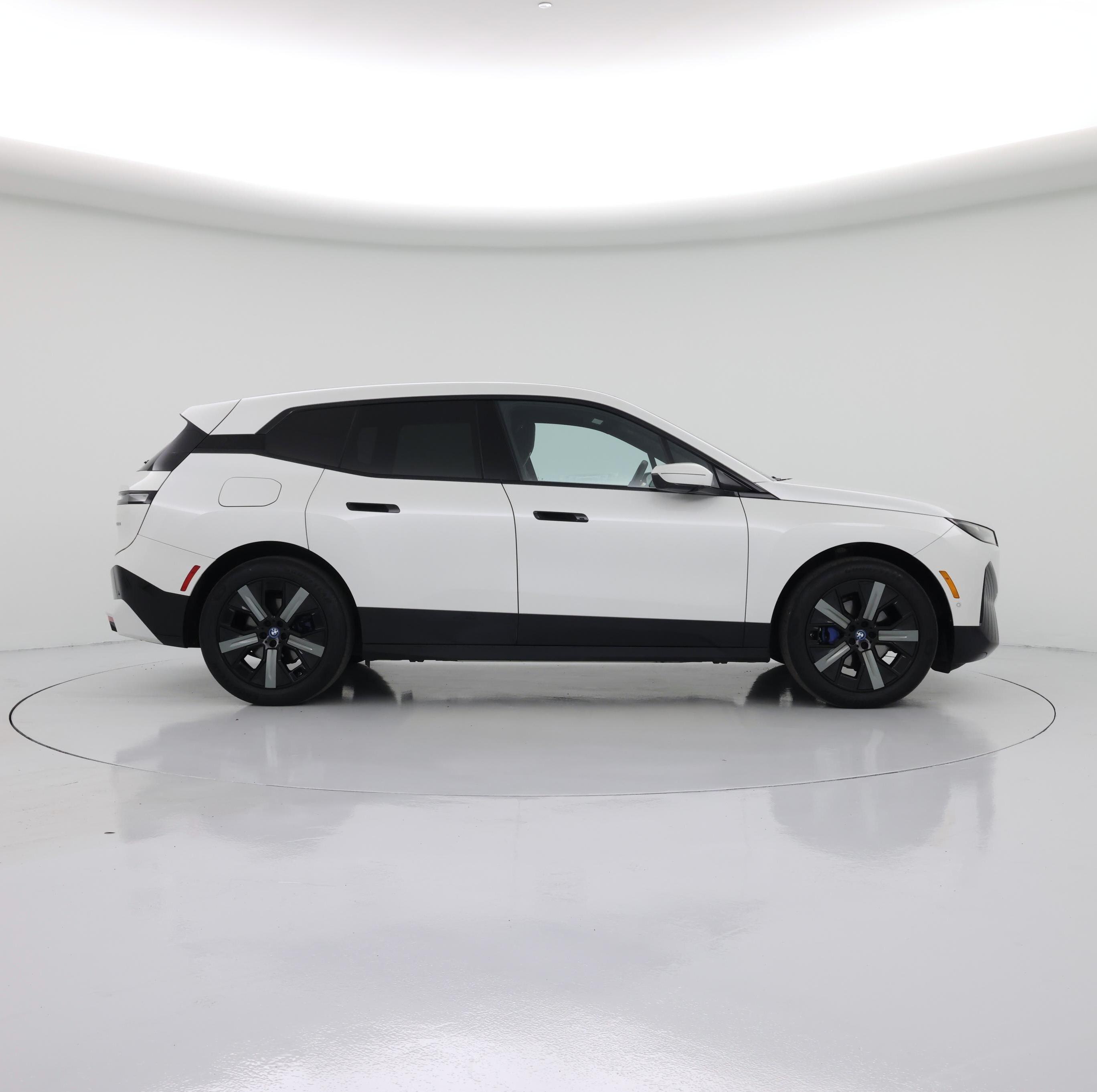 Thumbnail: 2024 BMW iX - 7