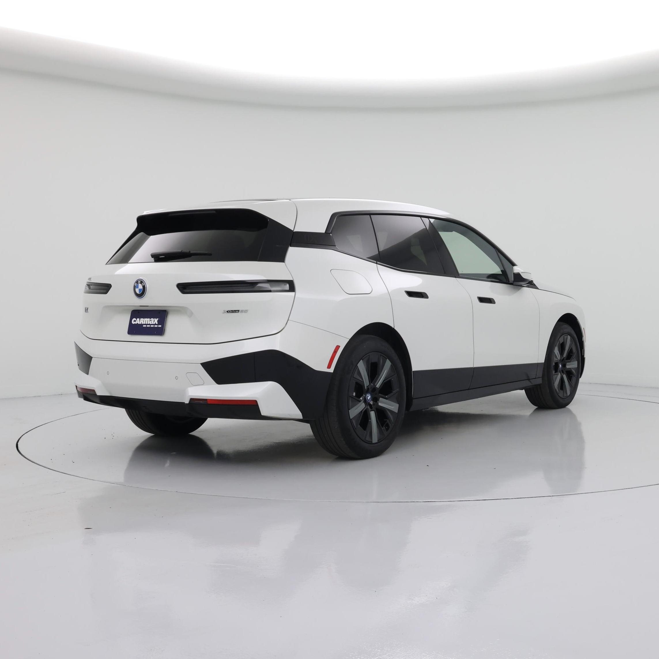 Thumbnail: 2024 BMW iX - 8