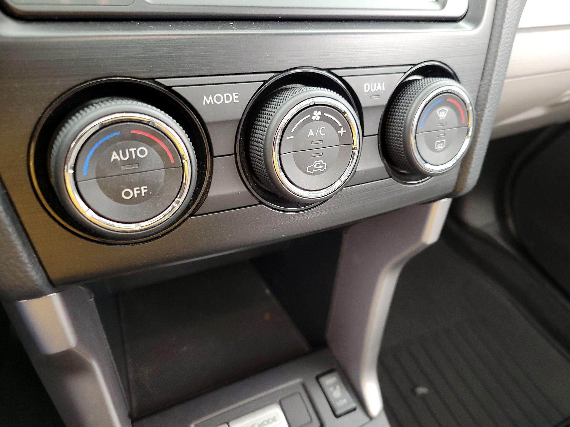 Thumbnail: 2015 Subaru Forester - 17