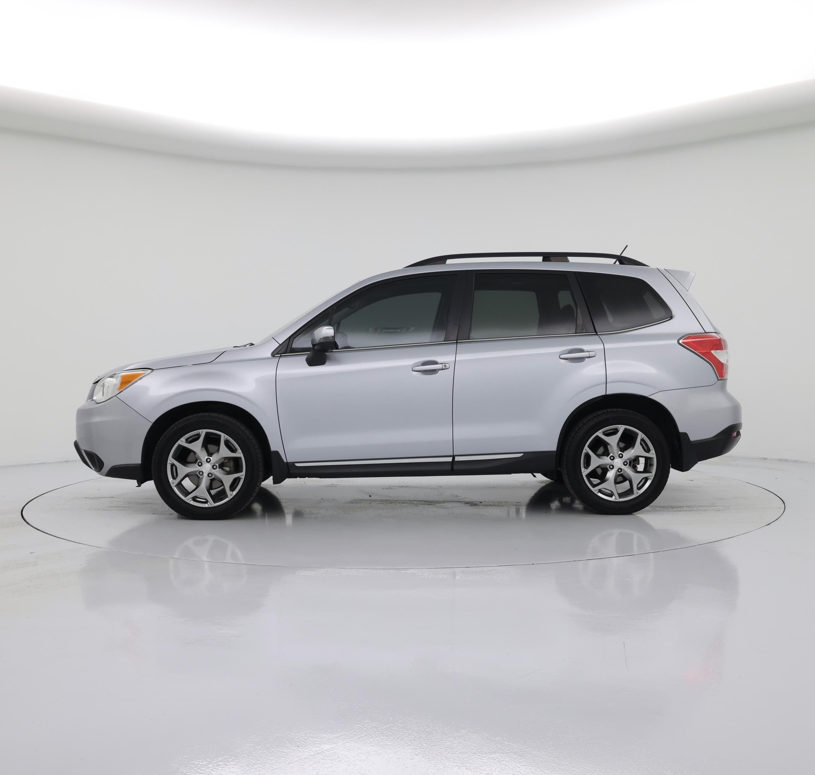 Thumbnail: 2015 Subaru Forester - 3