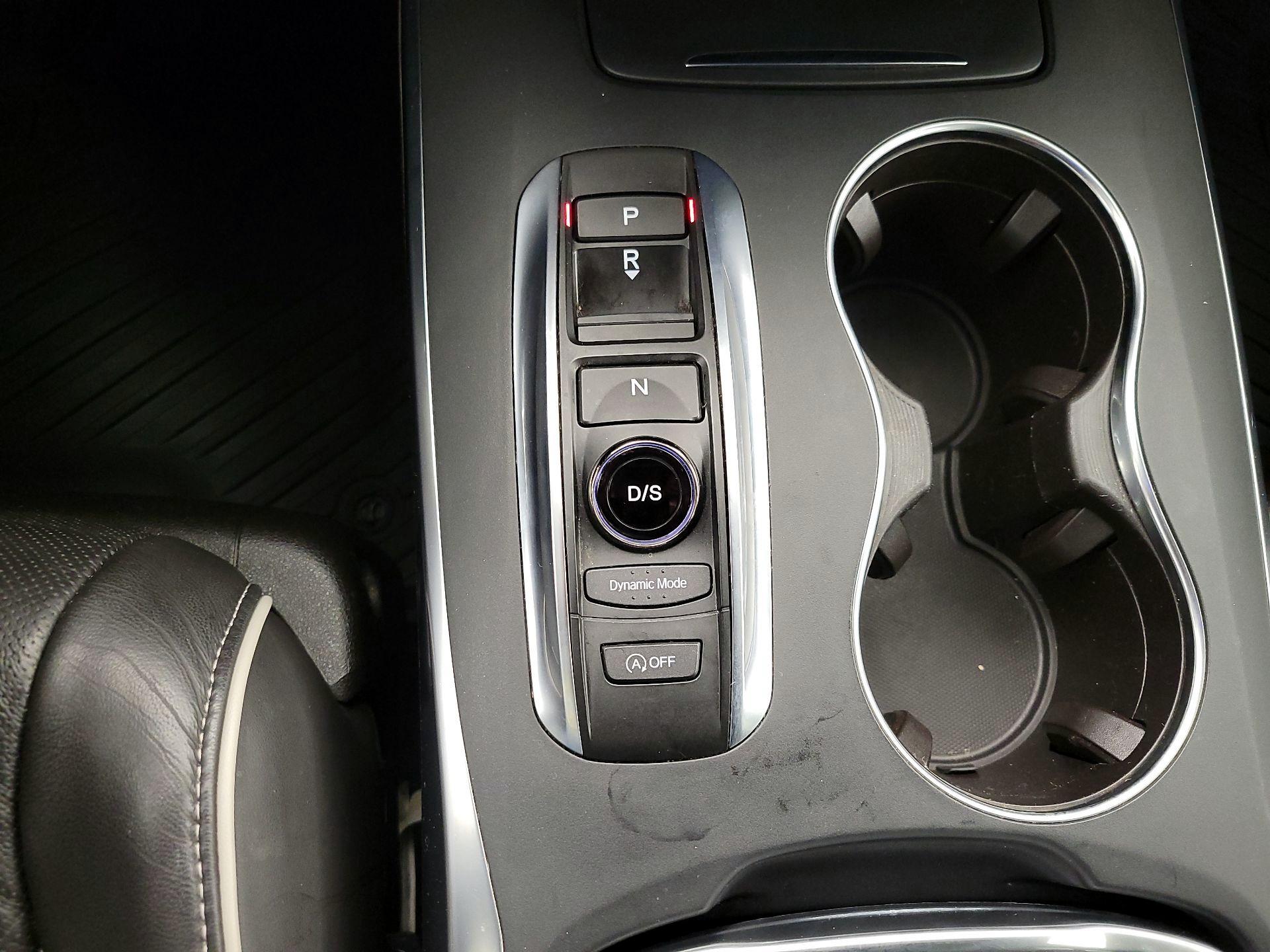 Thumbnail: 2017 Acura MDX - 18