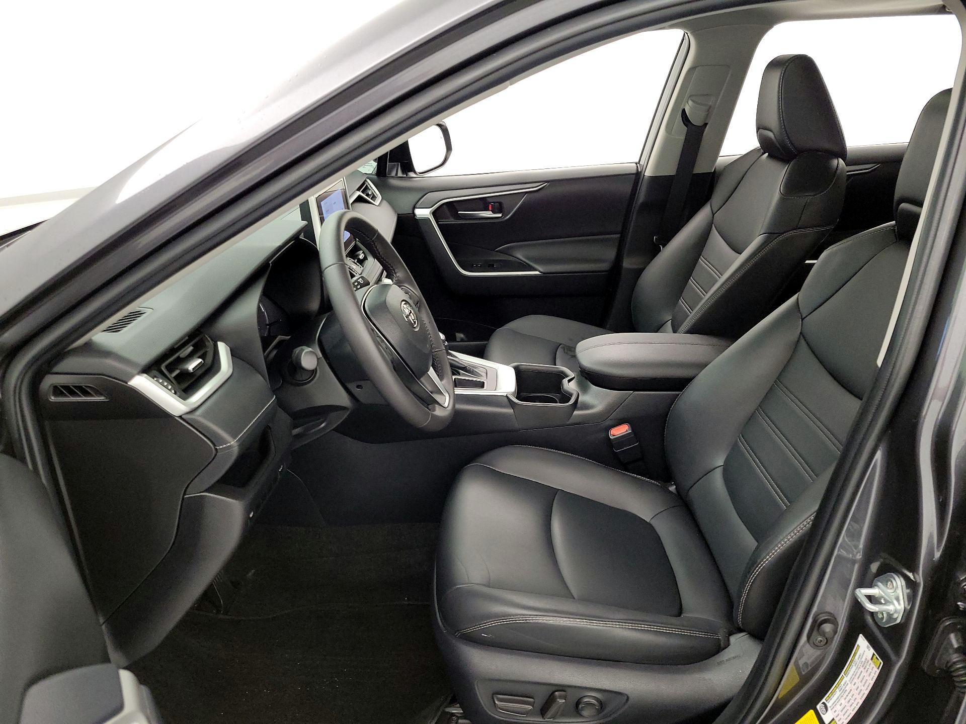 Thumbnail: 2024 Toyota RAV4 - 11