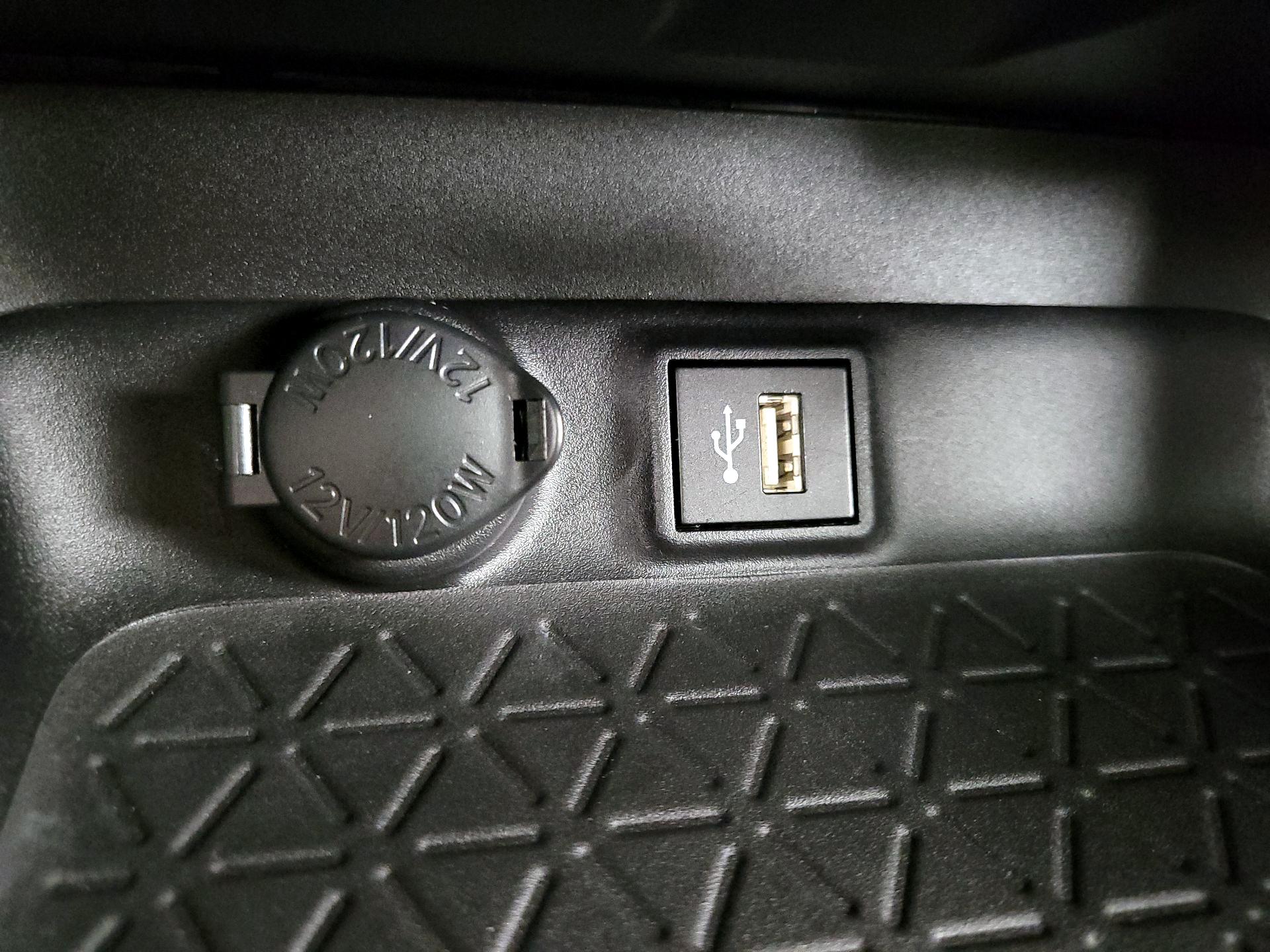 Thumbnail: 2024 Toyota RAV4 - 18