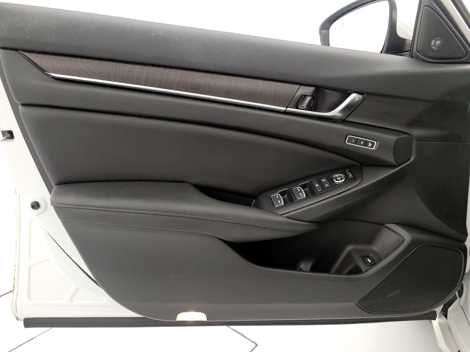 Thumbnail: 2021 Honda Accord - 12