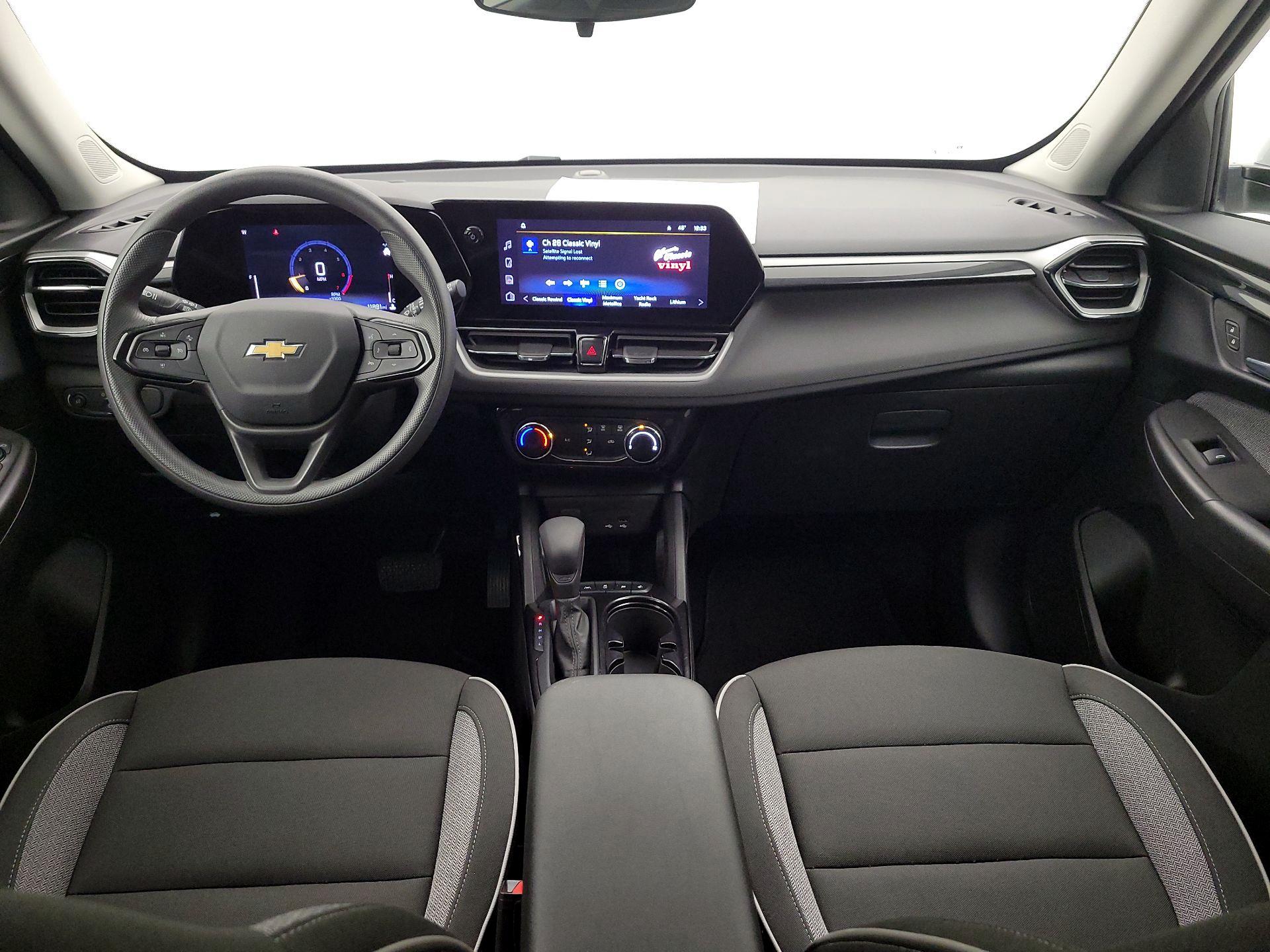 Thumbnail: 2025 Chevrolet TrailBlazer - 9