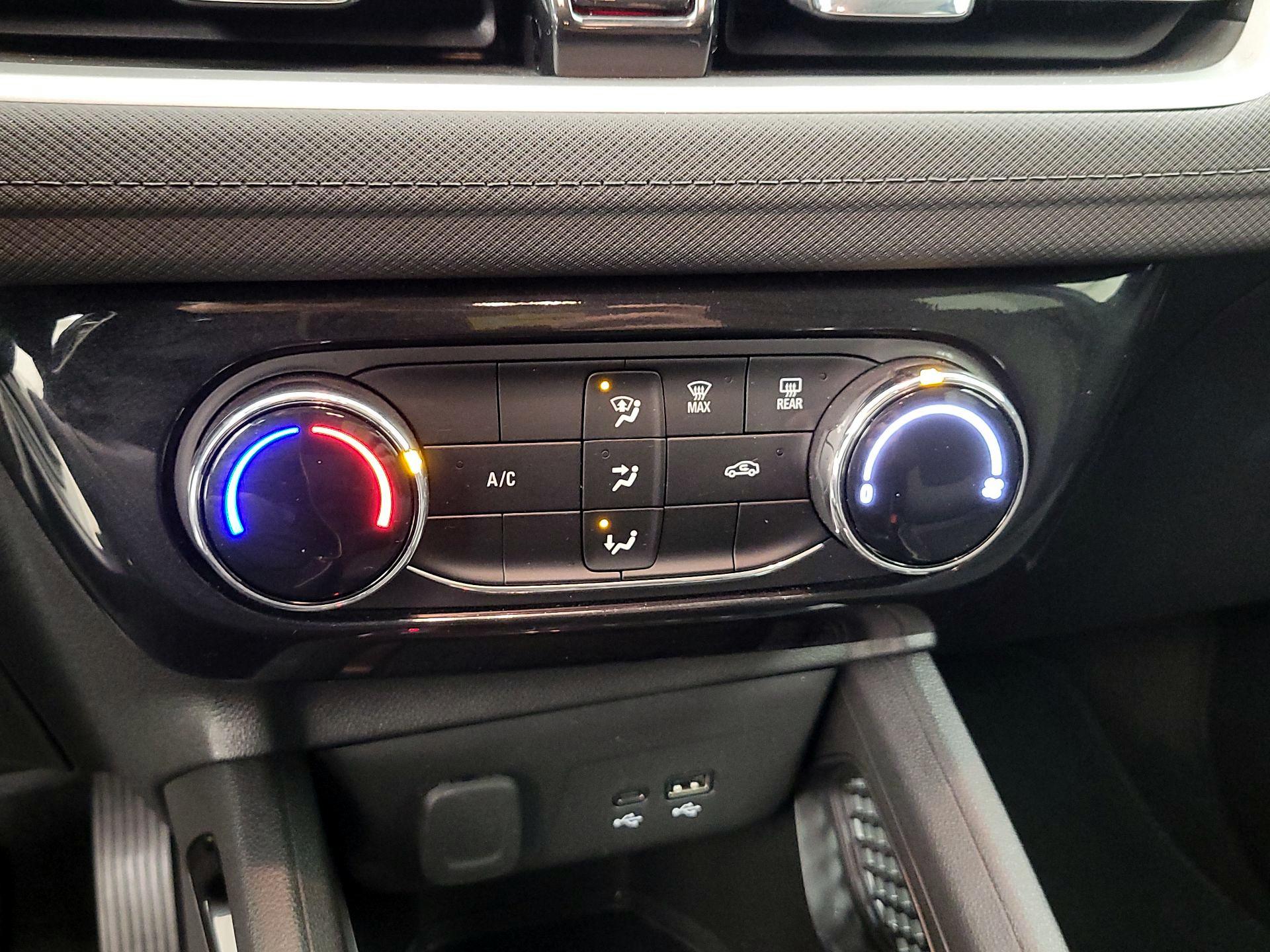 Thumbnail: 2025 Chevrolet TrailBlazer - 16