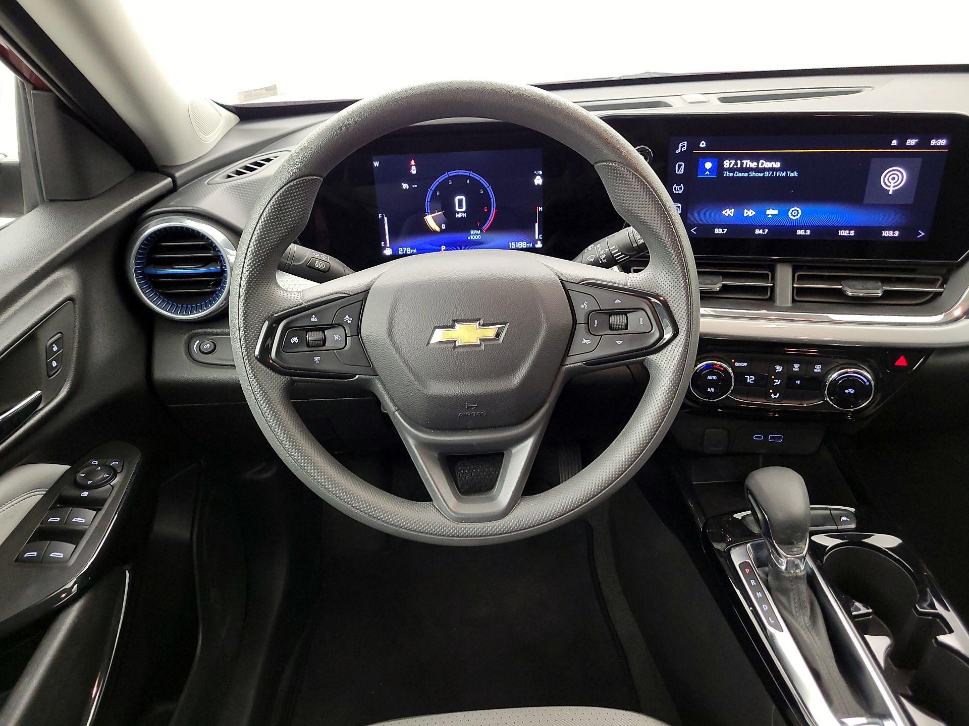 Thumbnail: 2025 Chevrolet Trax - 10