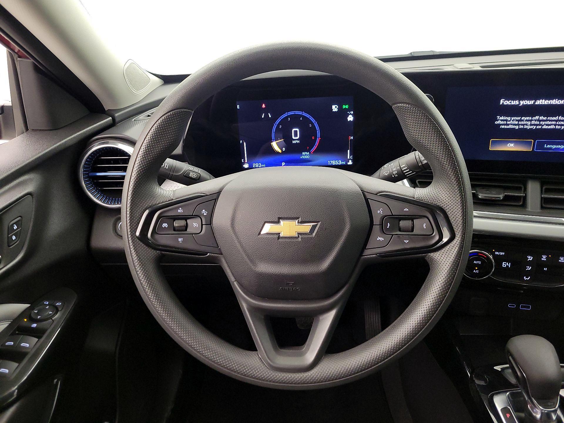 Thumbnail: 2025 Chevrolet Trax - 10