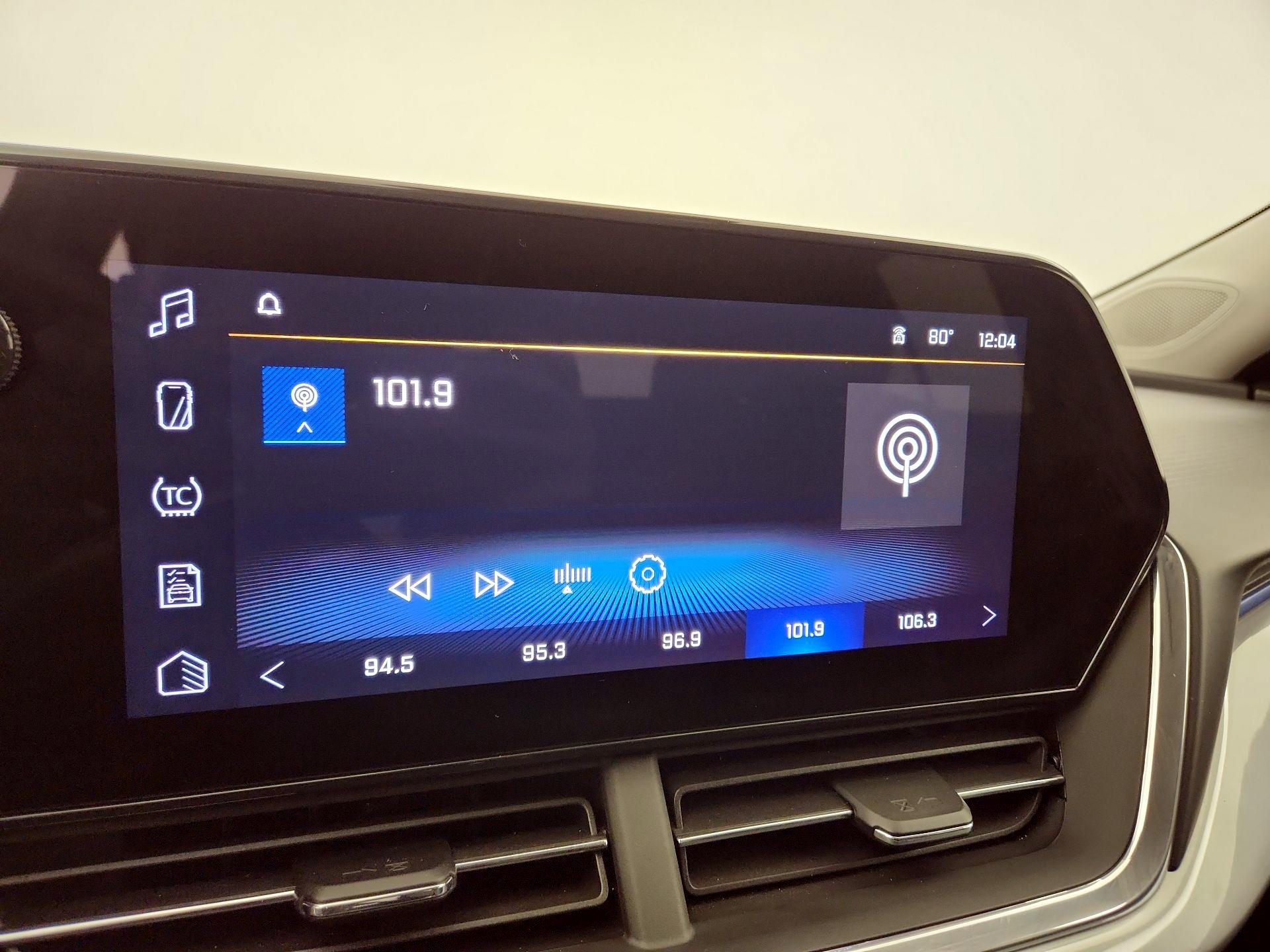 Thumbnail: 2025 Chevrolet Trax - 15