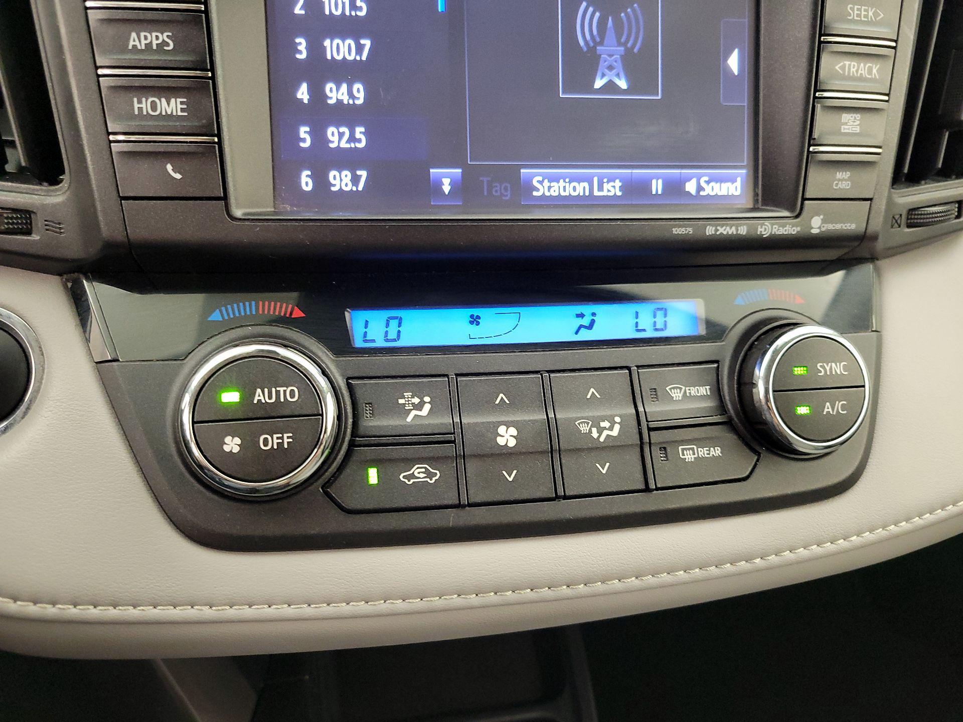 Thumbnail: 2018 Toyota RAV4 - 17