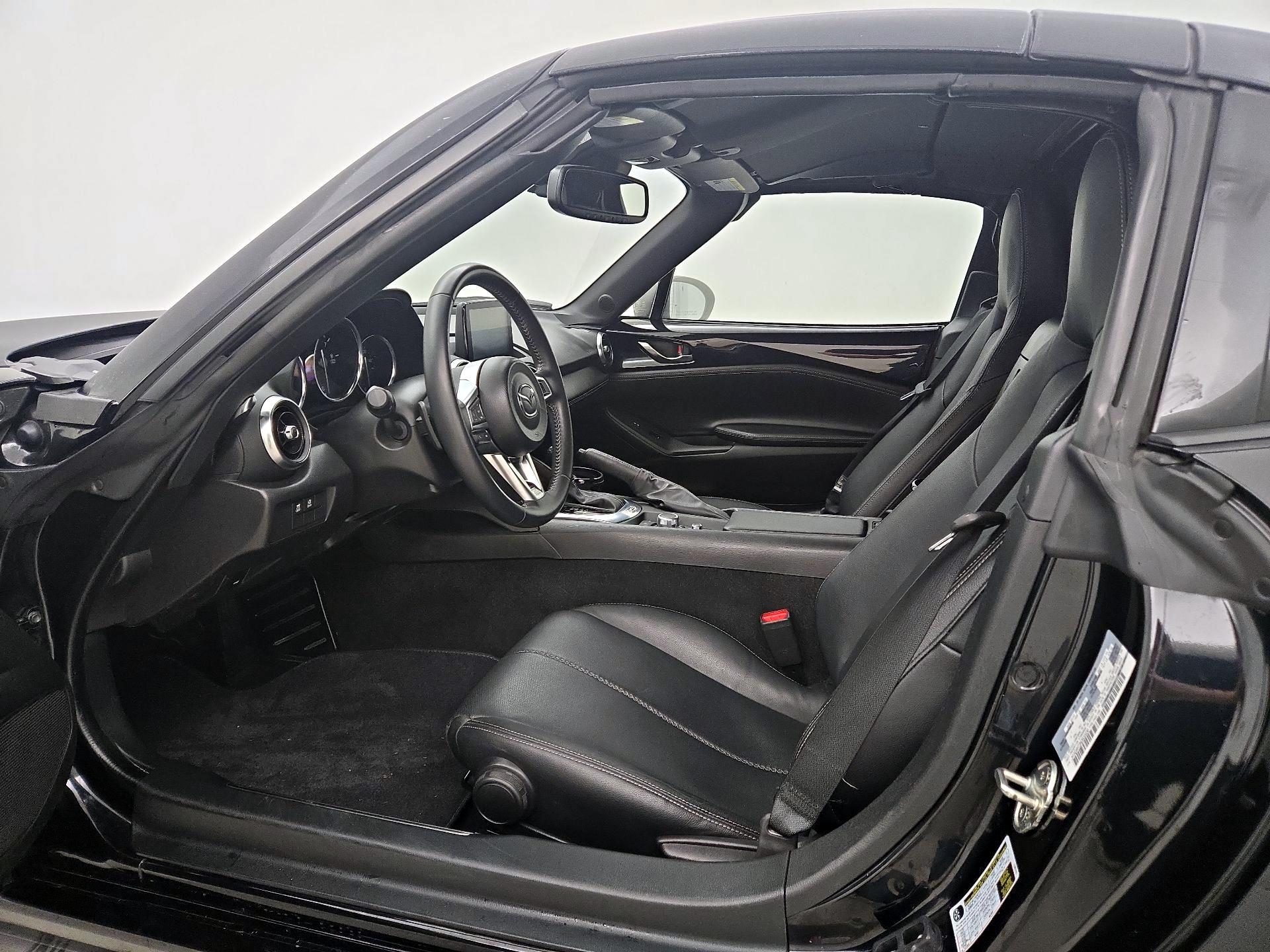 Thumbnail: 2022 Mazda MX-5 Miata - 11