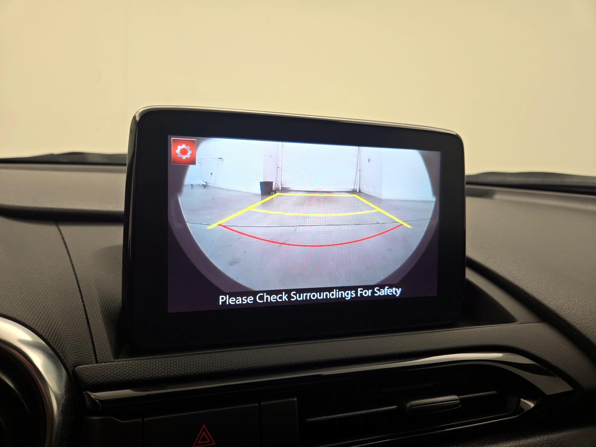 Thumbnail: 2022 Mazda MX-5 Miata - 14