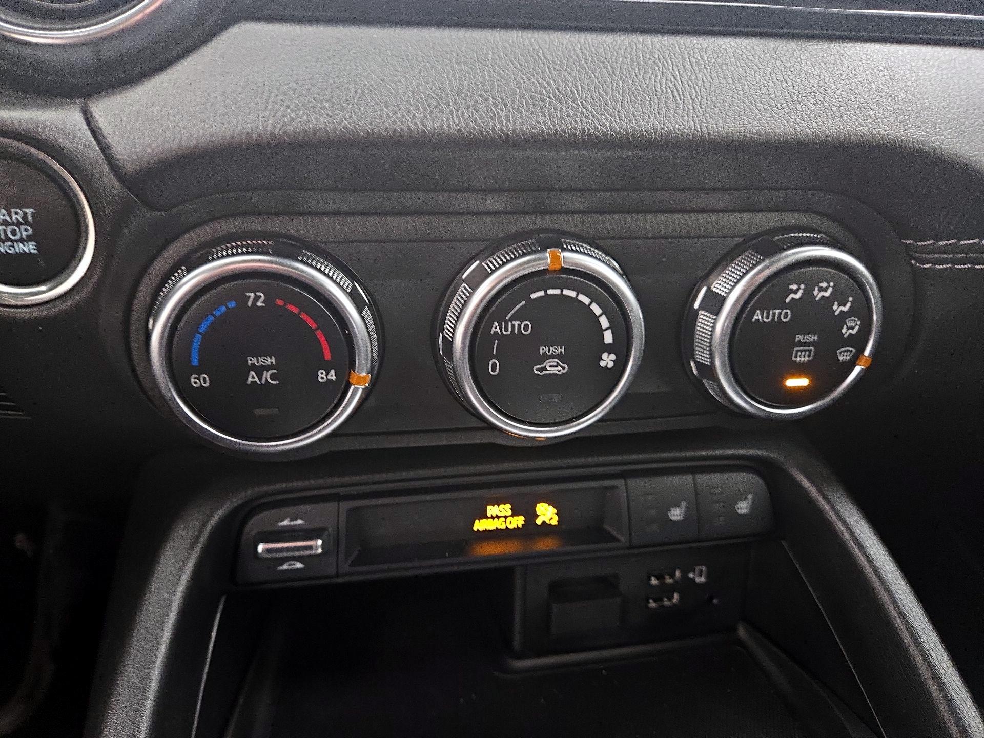 Thumbnail: 2022 Mazda MX-5 Miata - 16