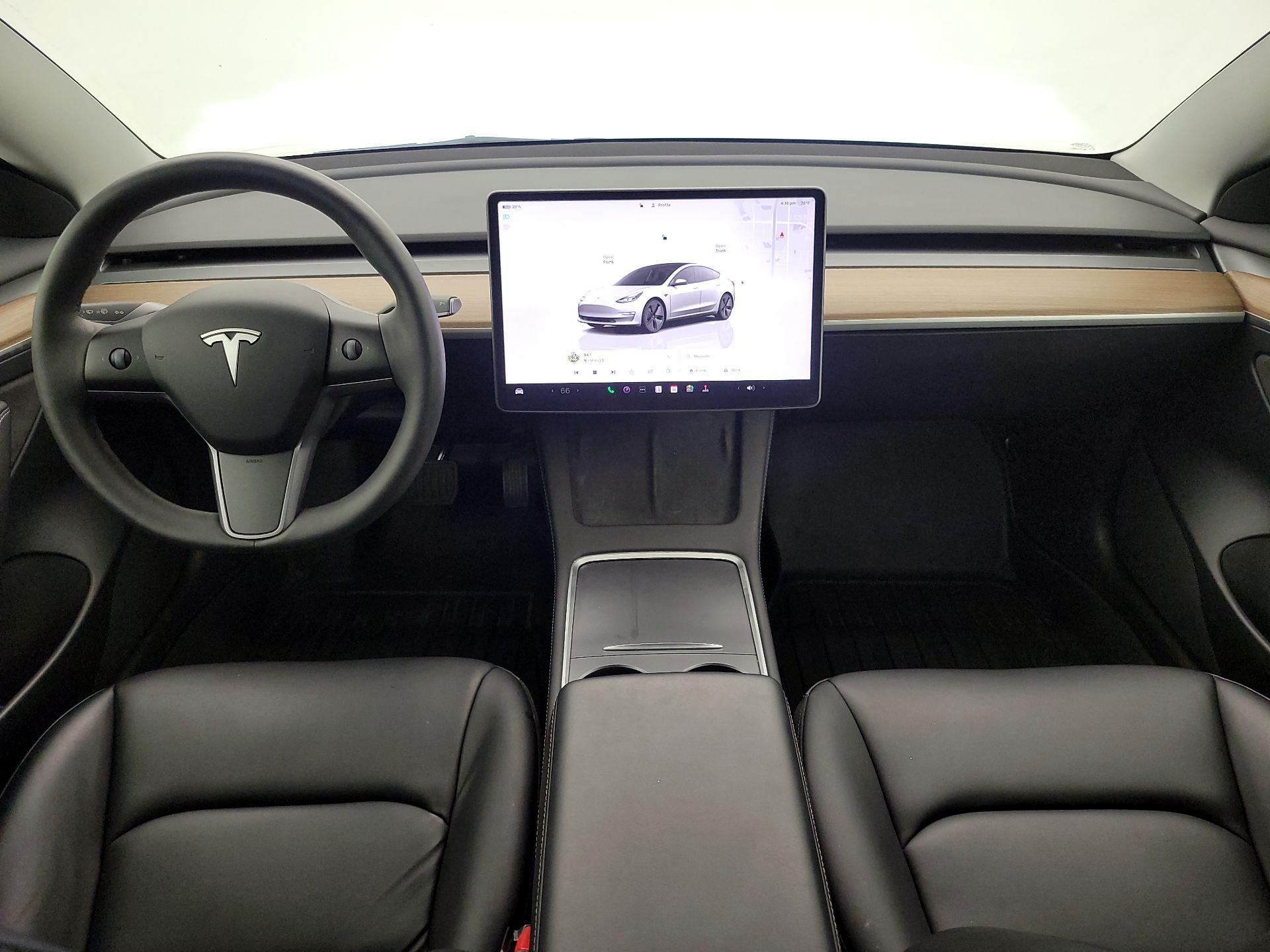 Thumbnail: 2023 Tesla Model 3 - 9