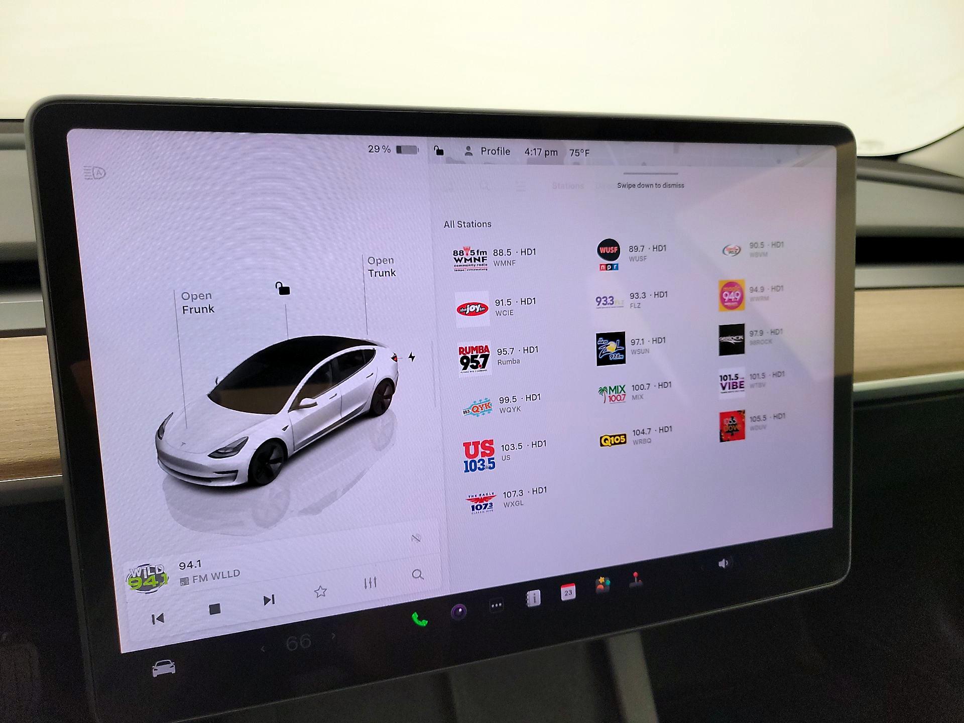 Thumbnail: 2023 Tesla Model 3 - 15