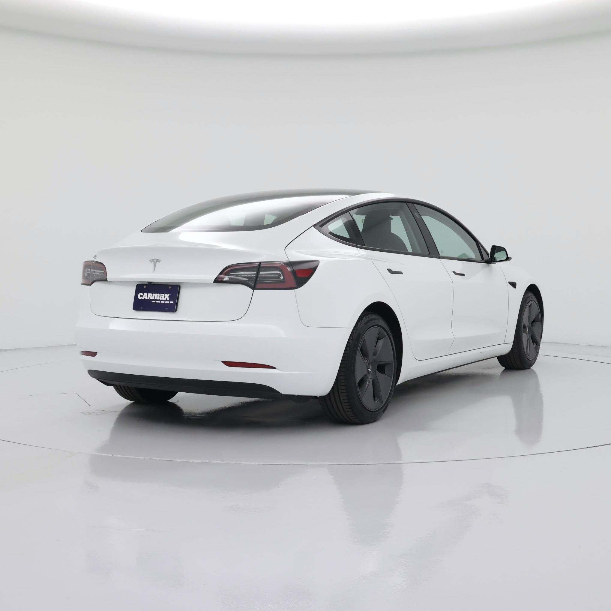 Thumbnail: 2023 Tesla Model 3 - 8