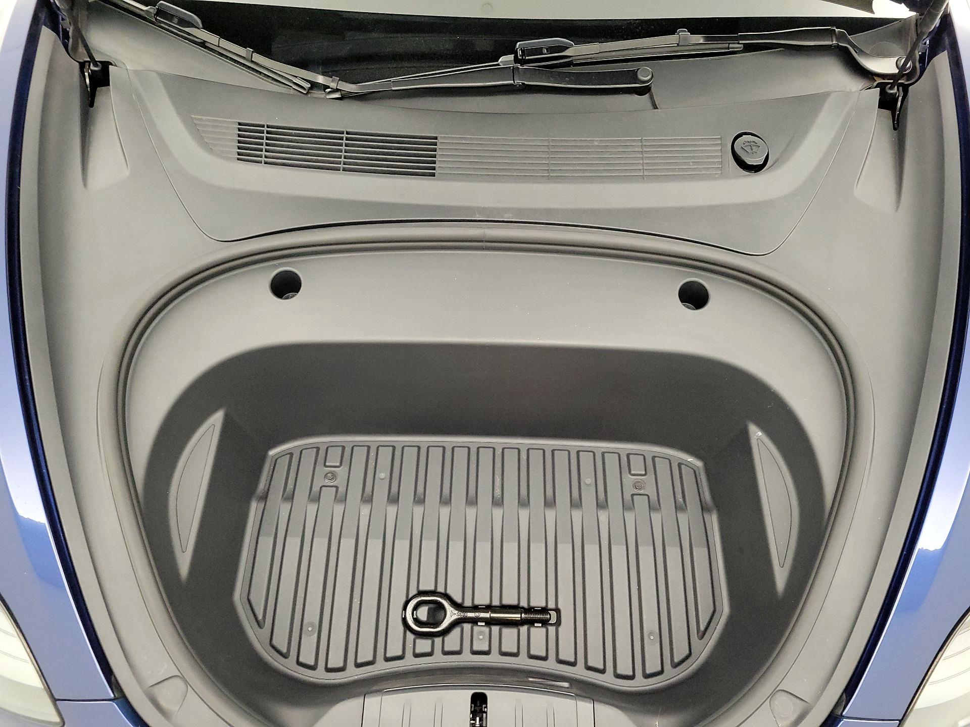 Thumbnail: 2023 Tesla Model 3 - 20