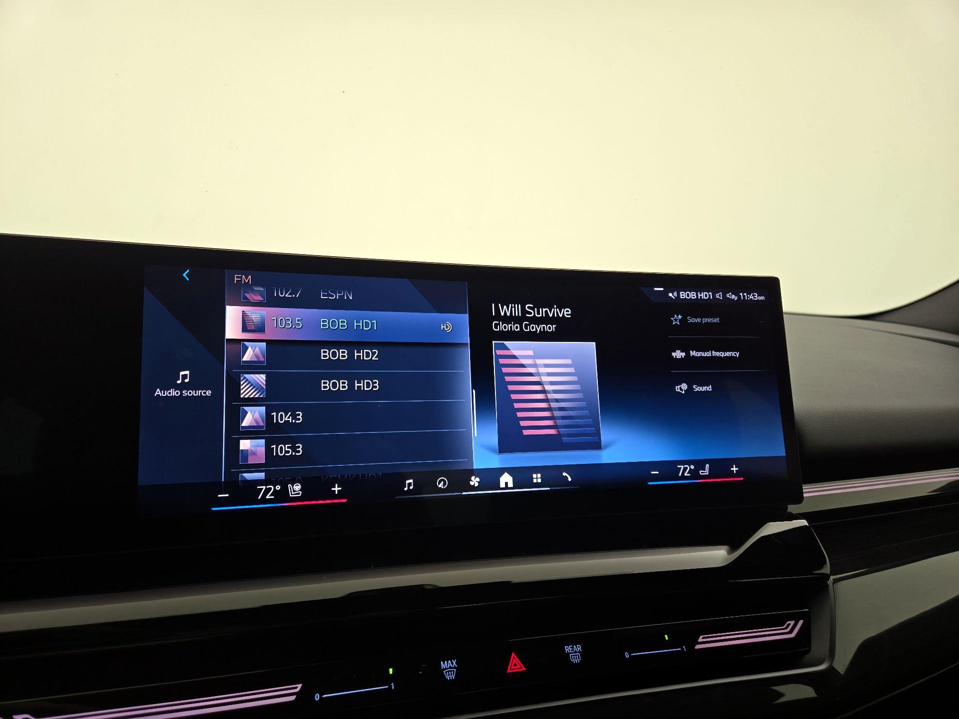 Thumbnail: 2025 BMW 5 Series - 16