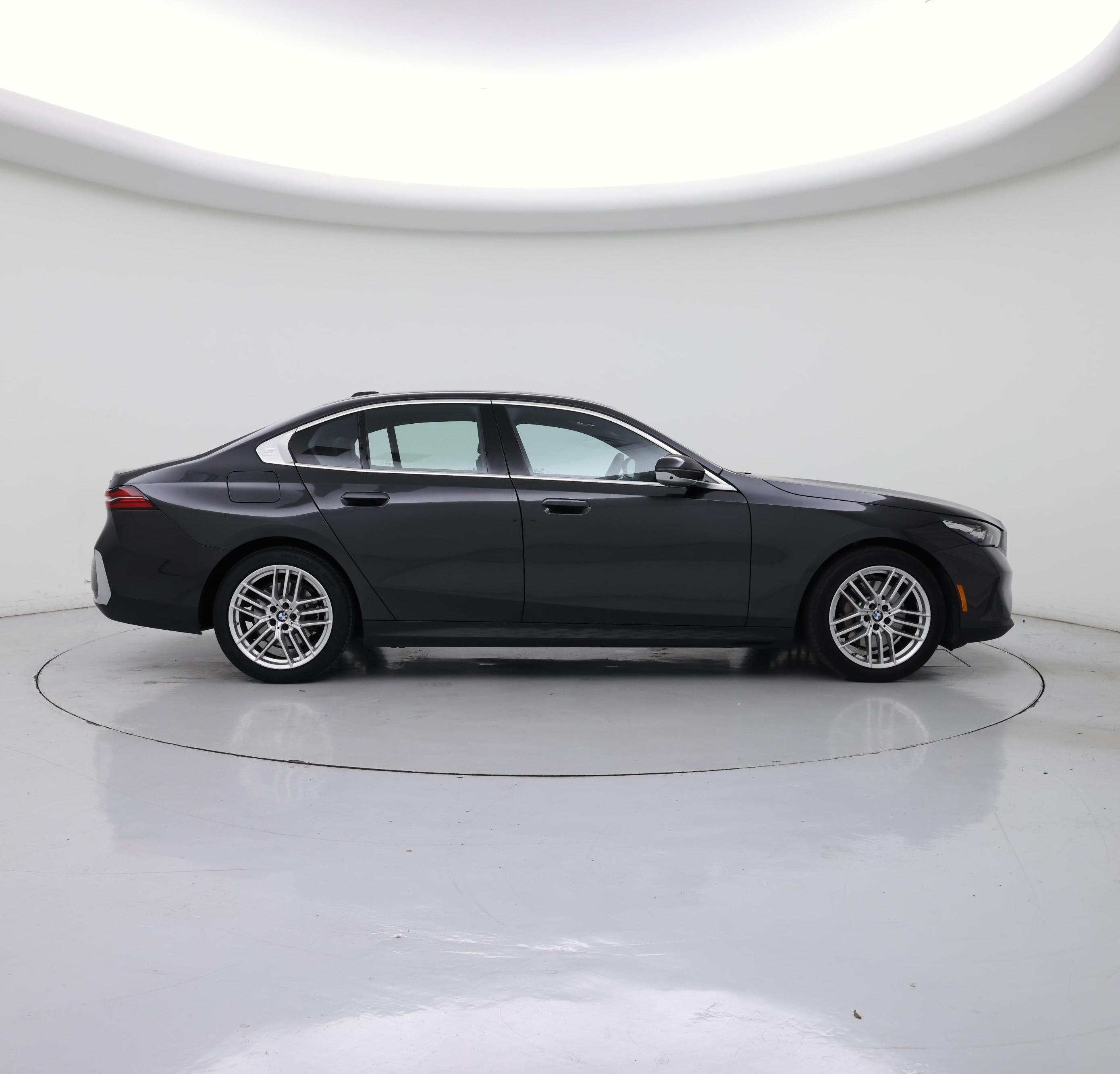 Thumbnail: 2025 BMW 5 Series - 7