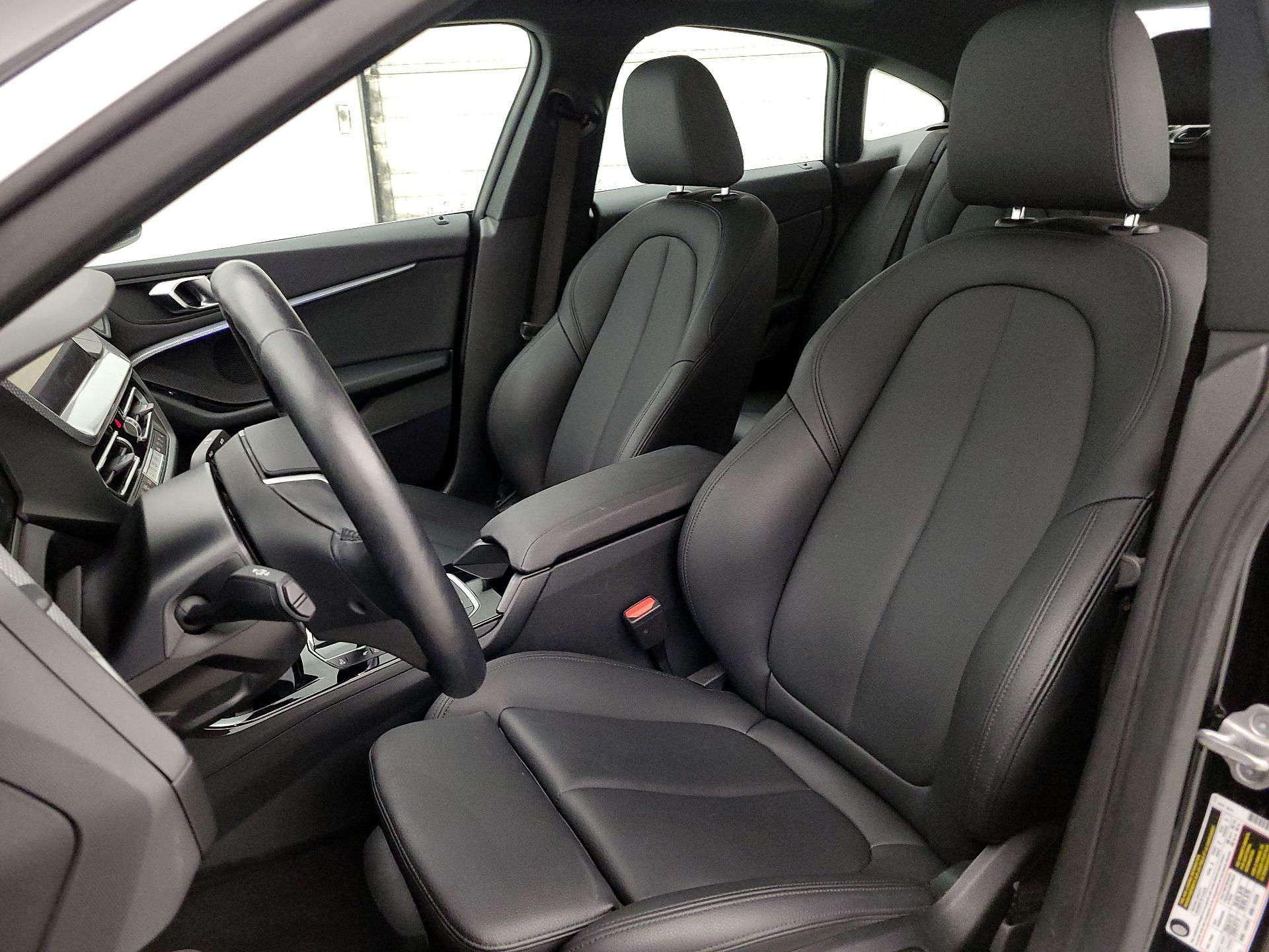 Thumbnail: 2024 BMW 2 Series - 11