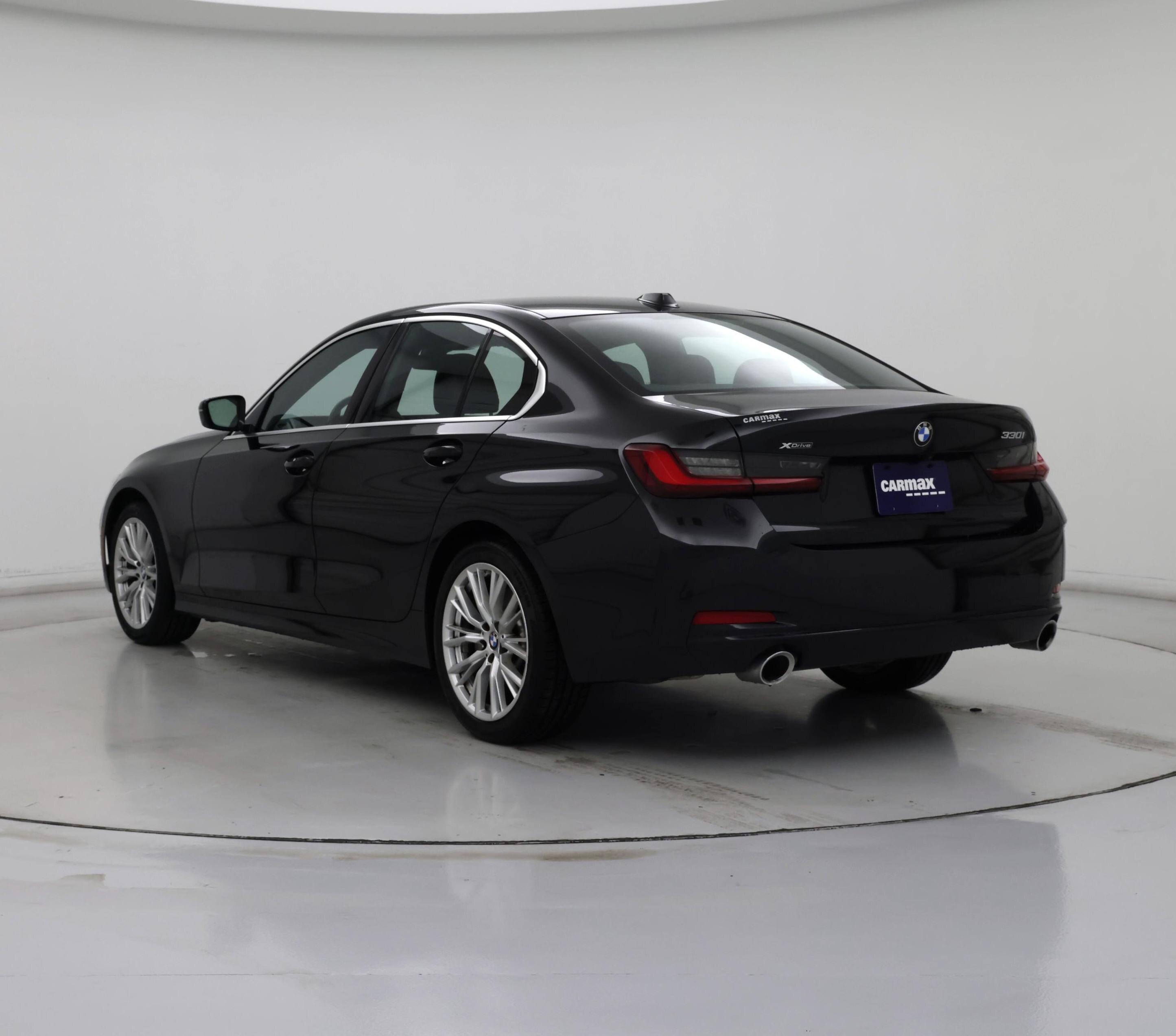 Thumbnail: 2024 BMW 3 Series - 2