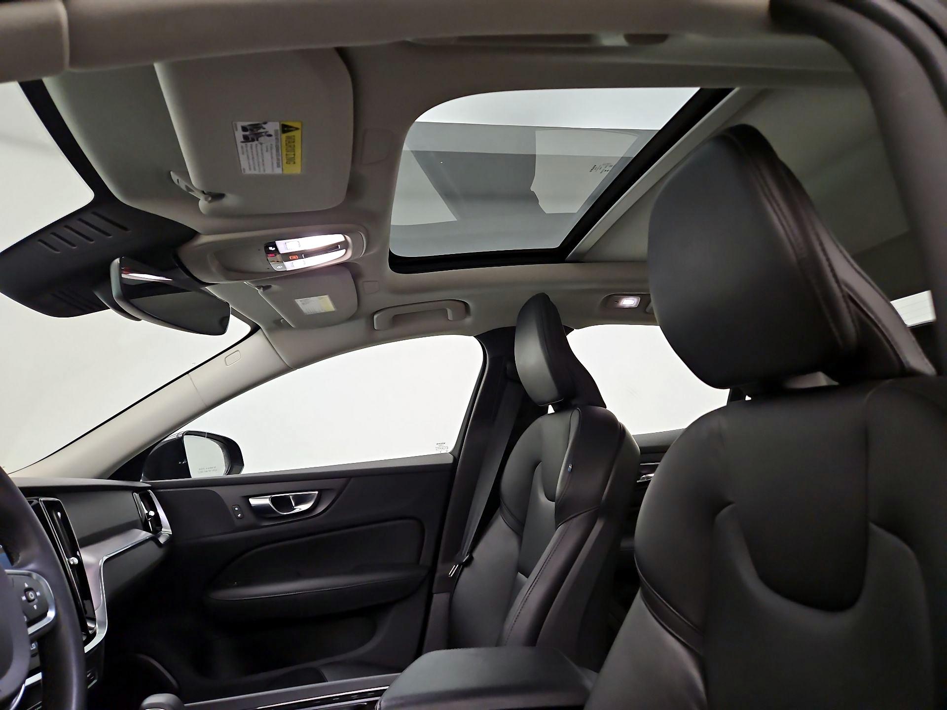 Thumbnail: 2024 Volvo S60 - 19