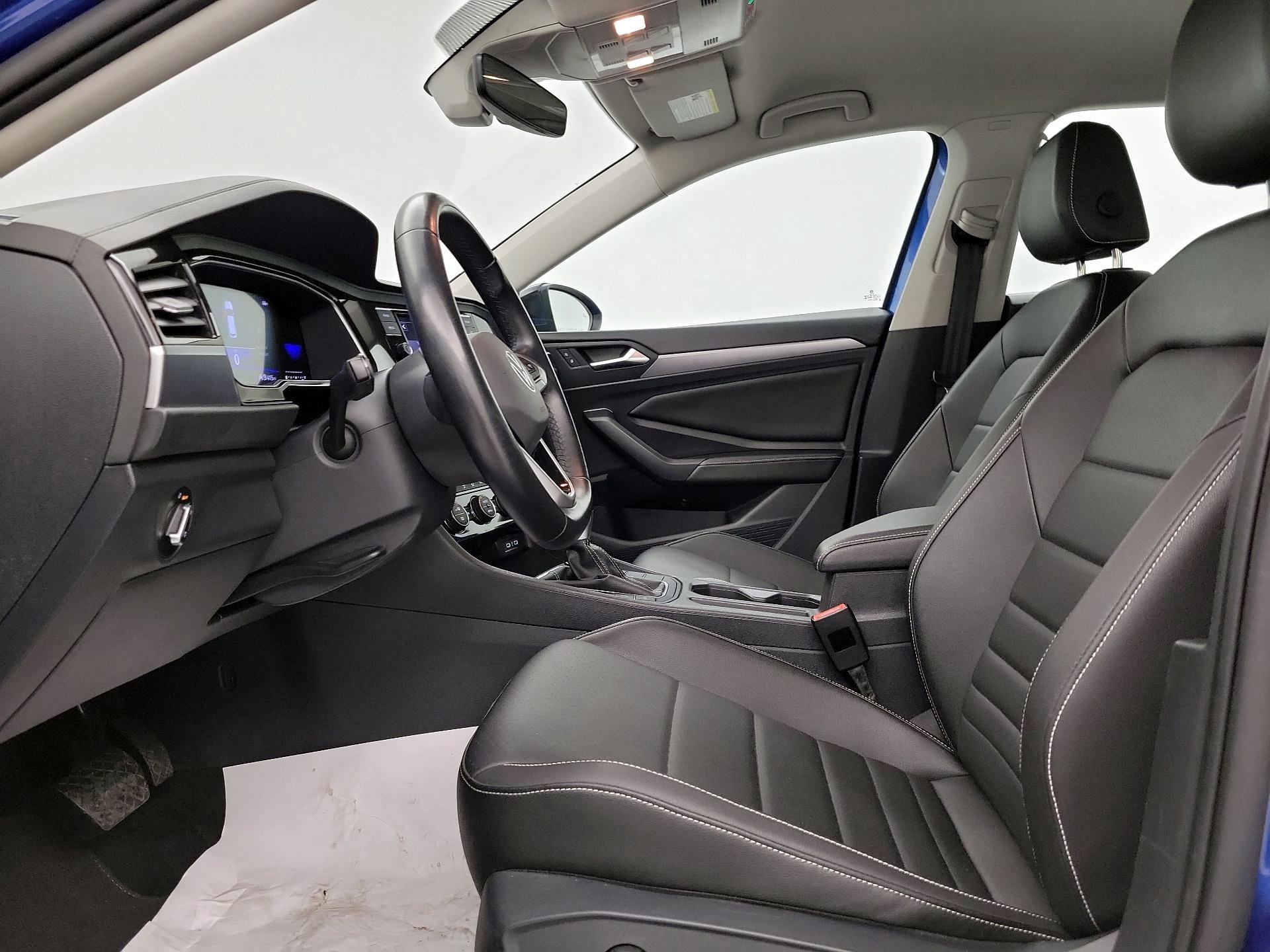 Thumbnail: 2024 Volkswagen Jetta - 11