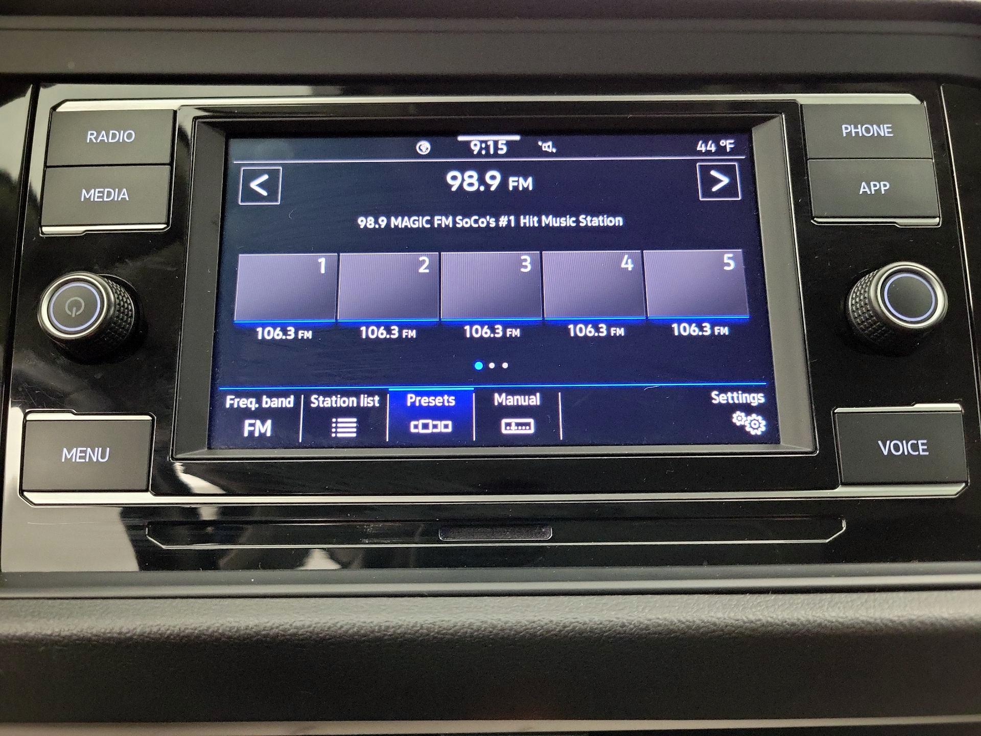 Thumbnail: 2024 Volkswagen Jetta - 15