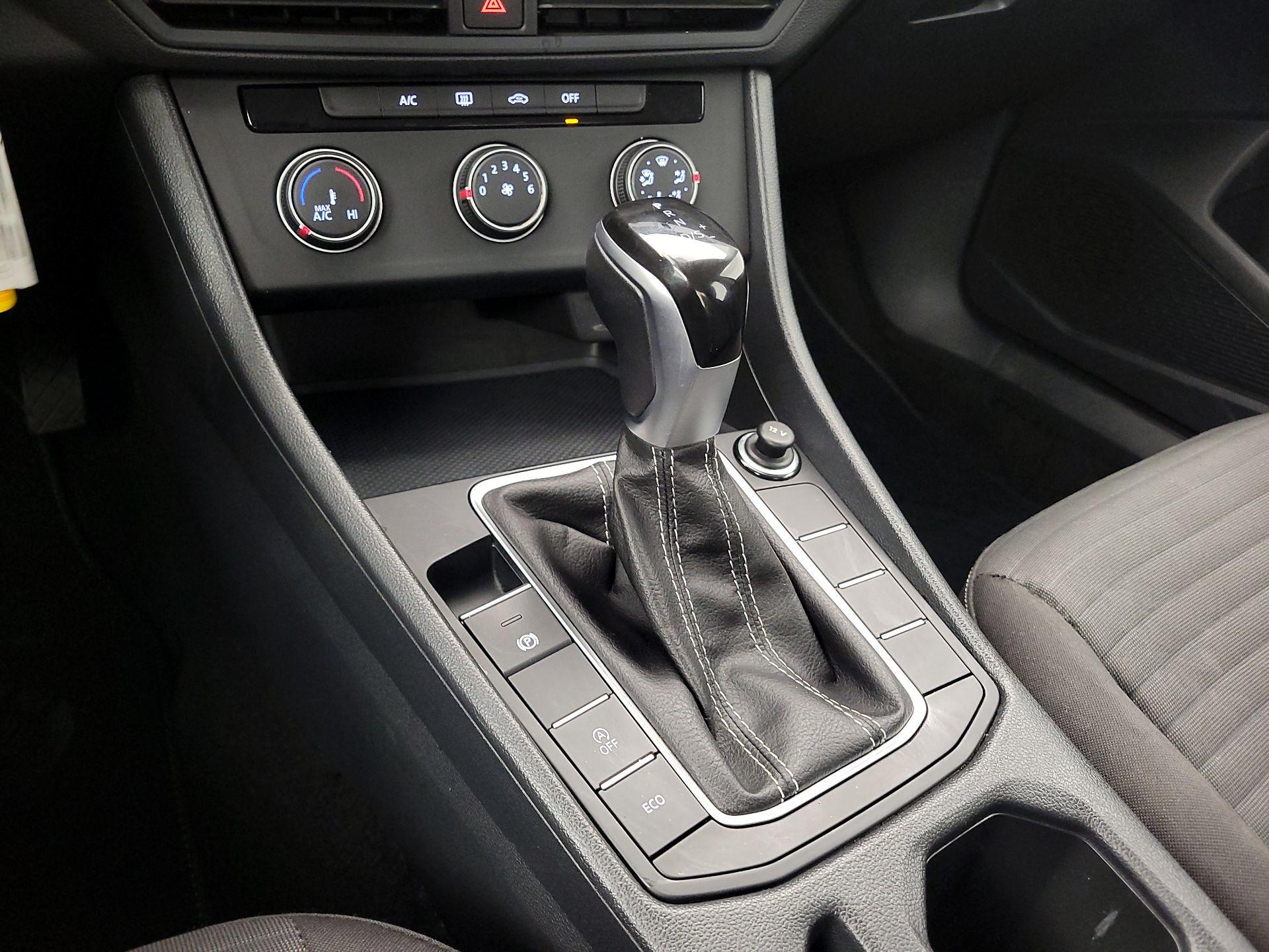 Thumbnail: 2024 Volkswagen Jetta - 17