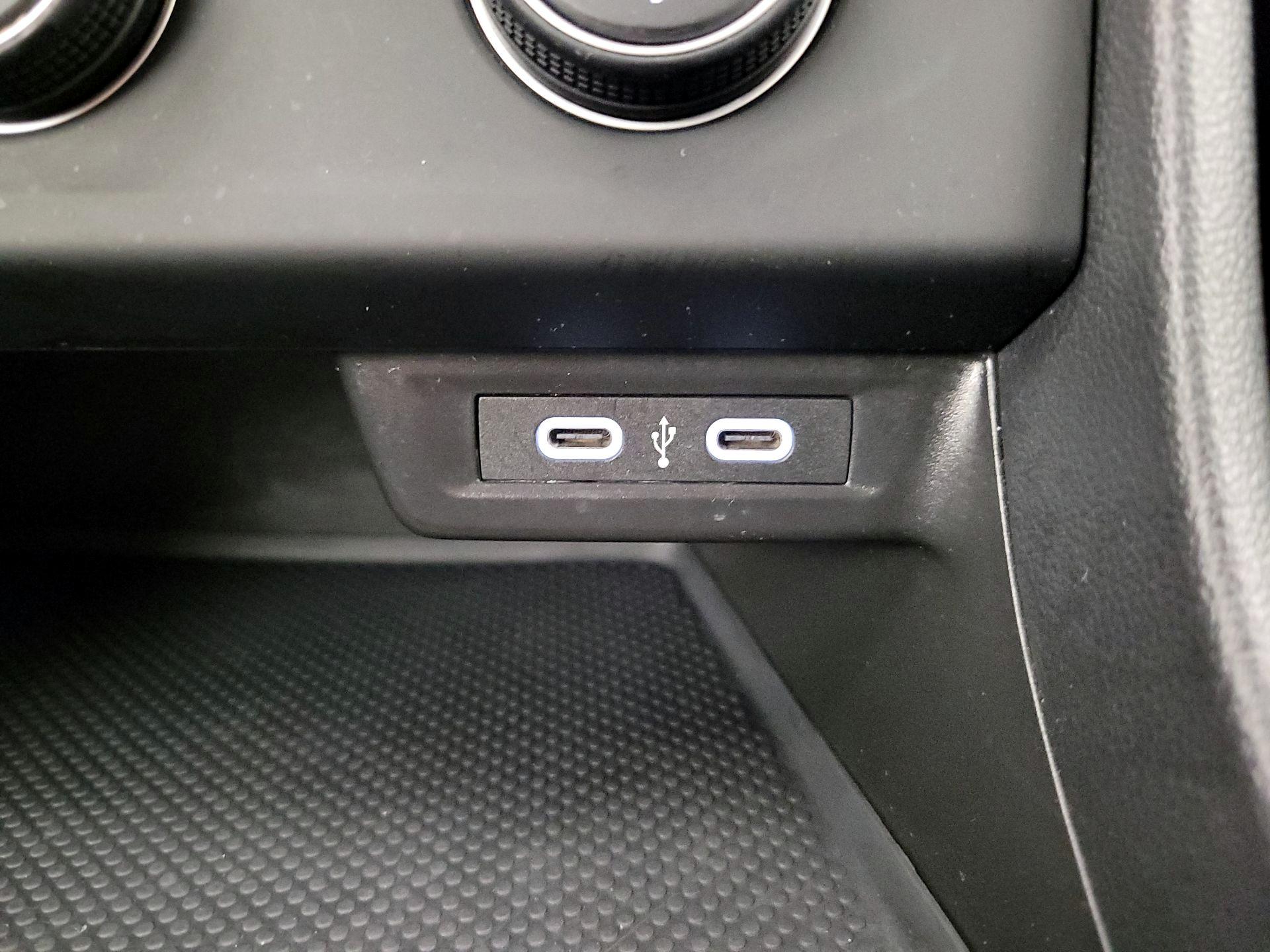 Thumbnail: 2024 Volkswagen Jetta - 18